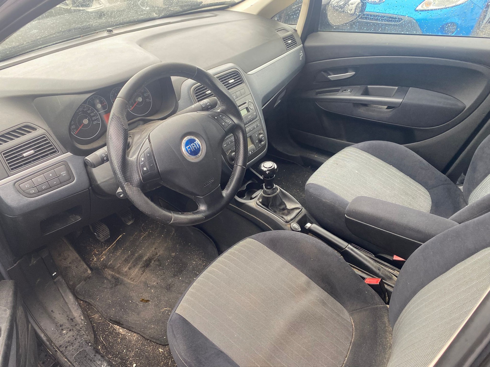 FIAT Punto 1.4 16V Turbo Dynamic-image-9