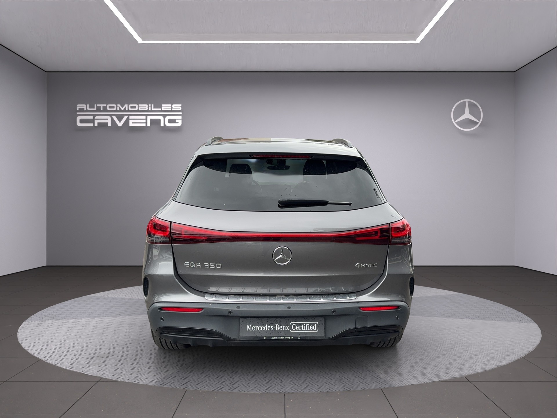 MERCEDES-BENZ EQA 350 4Matic-image-3
