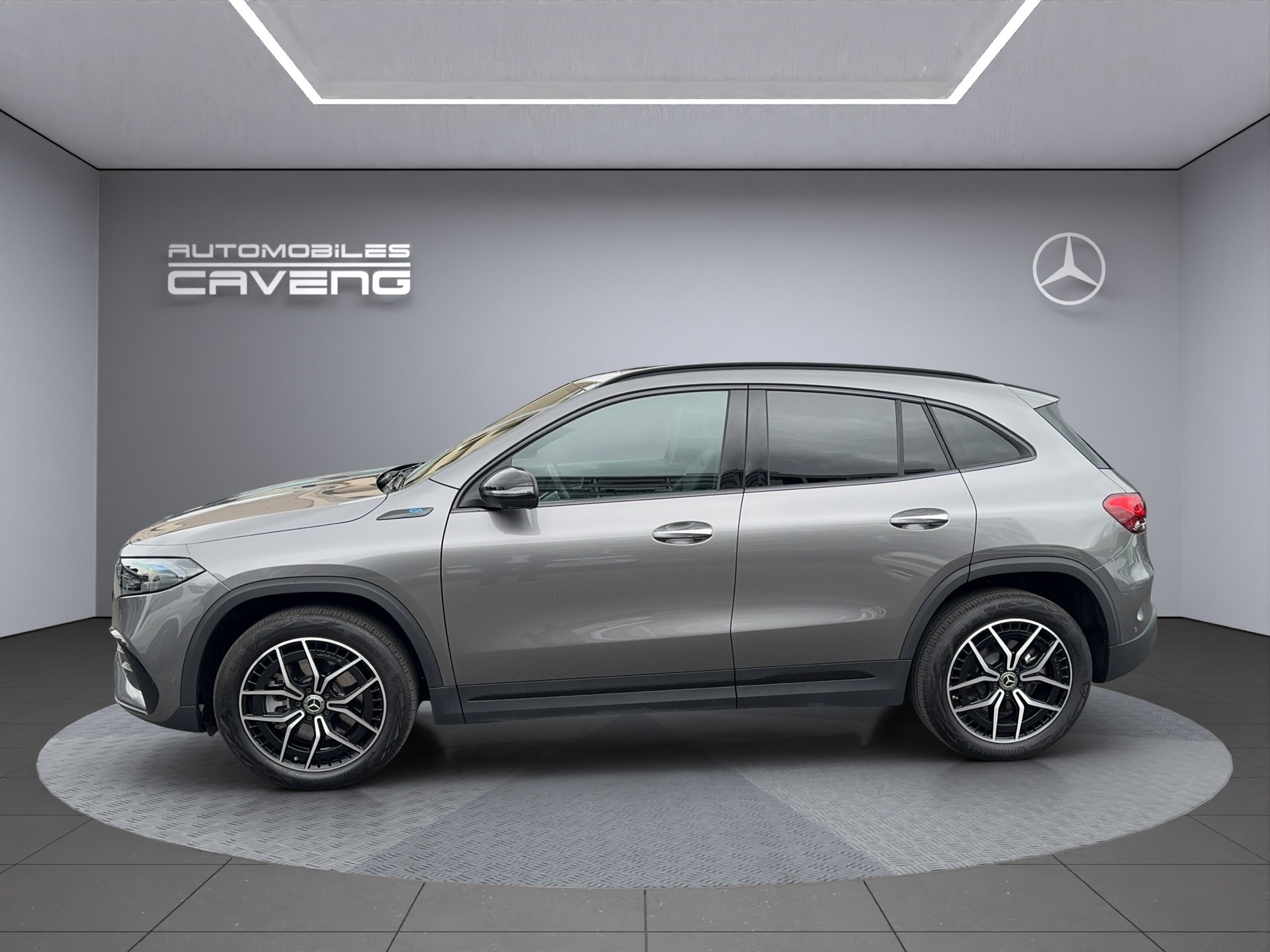 MERCEDES-BENZ EQA 350 4Matic-image-1