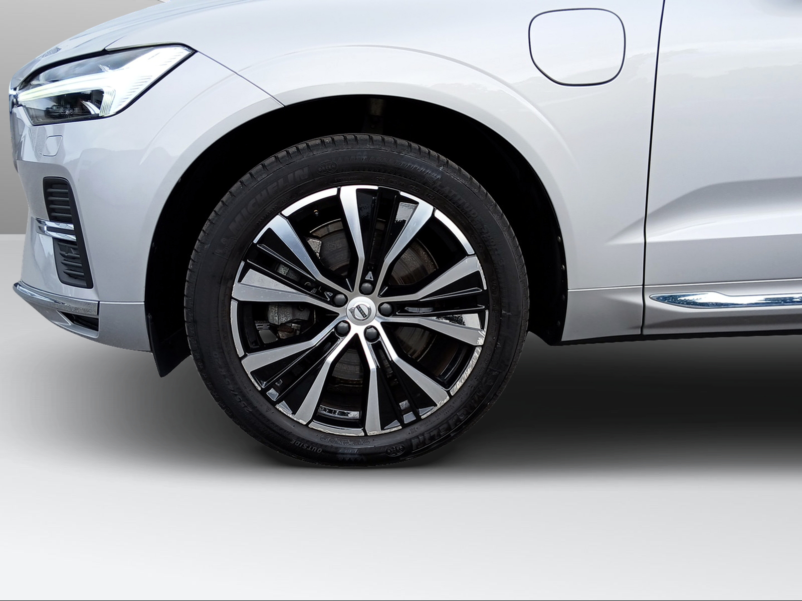 VOLVO XC60 2.0 T6 TE Ultimate Bright eAWD-image-8