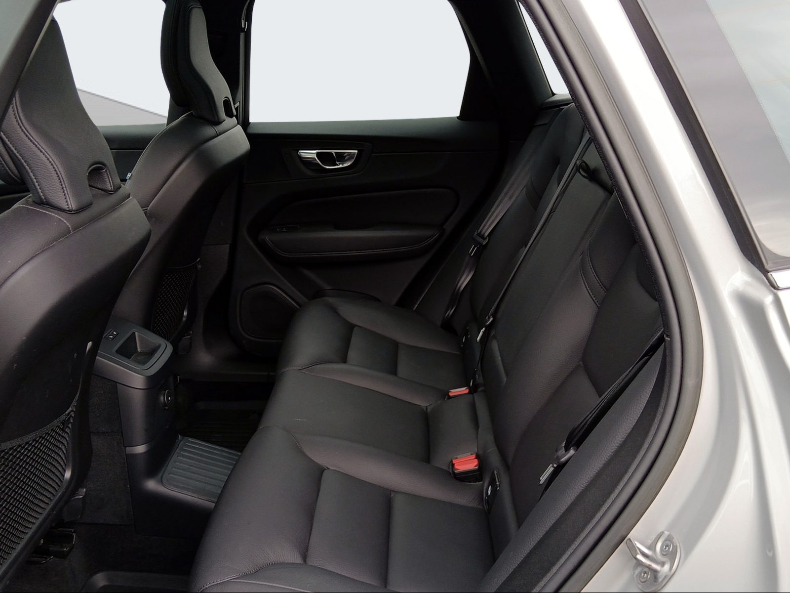 VOLVO XC60 2.0 T6 TE Ultimate Bright eAWD-image-11