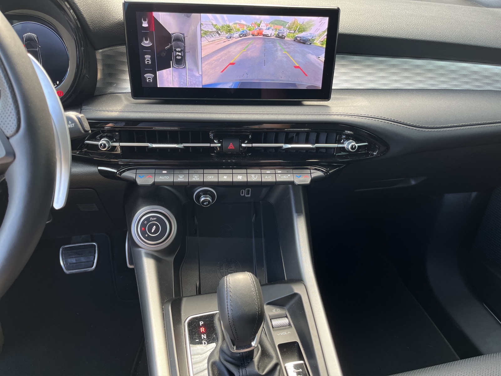 ALFA ROMEO Tonale 1.3 Plug-in-Hybrid Q4 Veloce-image-10