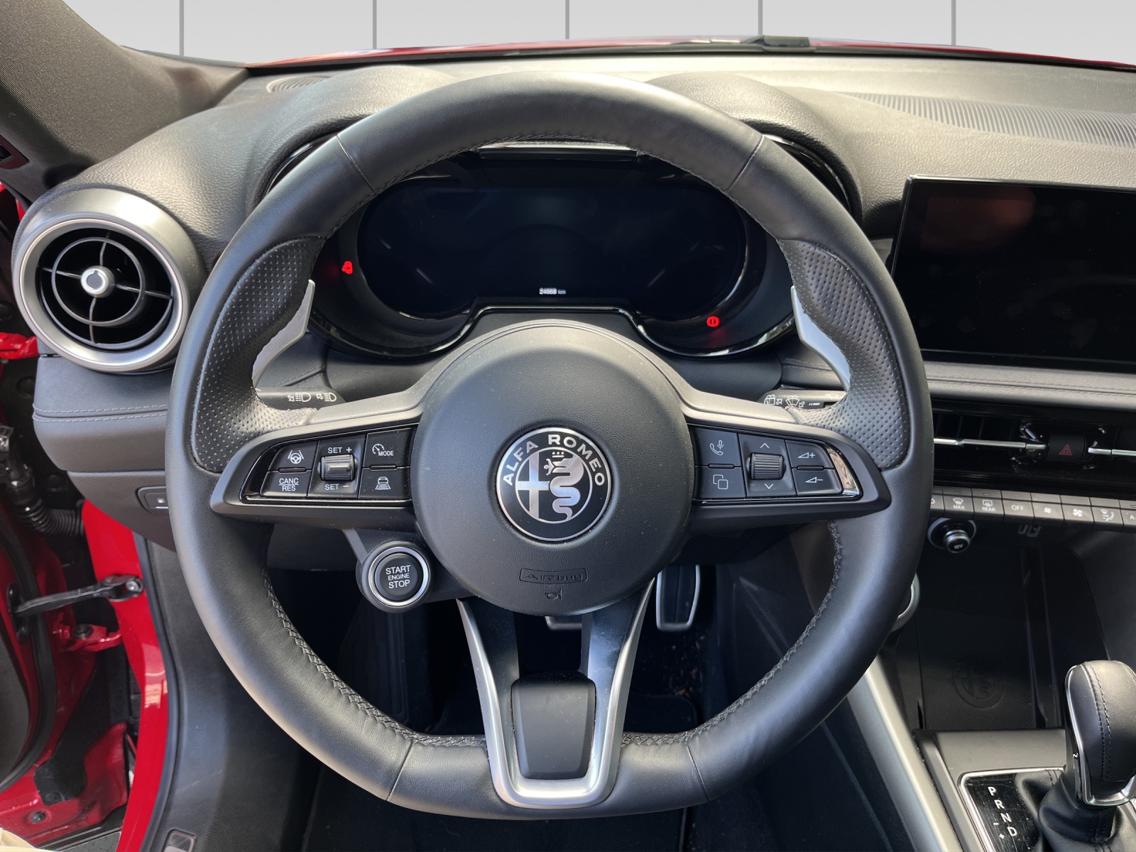 ALFA ROMEO Tonale 1.3 Plug-in-Hybrid Q4 Veloce-image-8