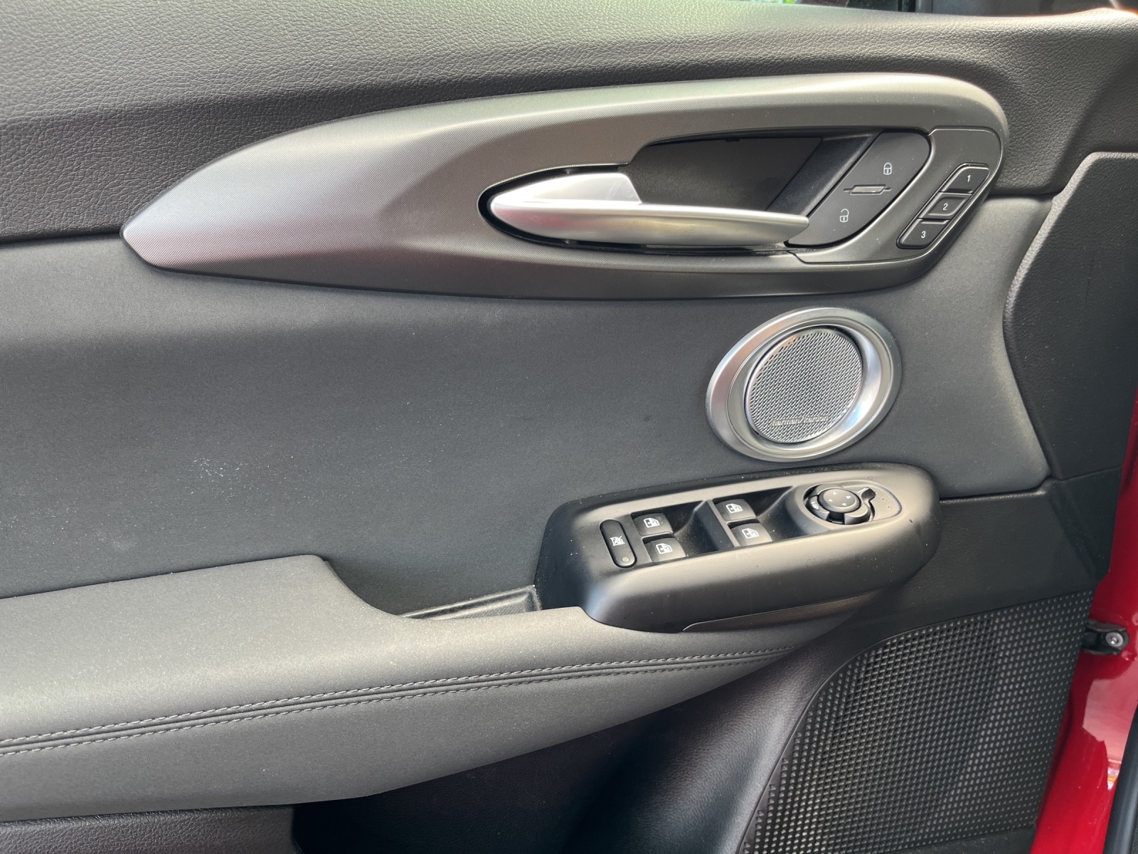 ALFA ROMEO Tonale 1.3 Plug-in-Hybrid Q4 Veloce-image-9