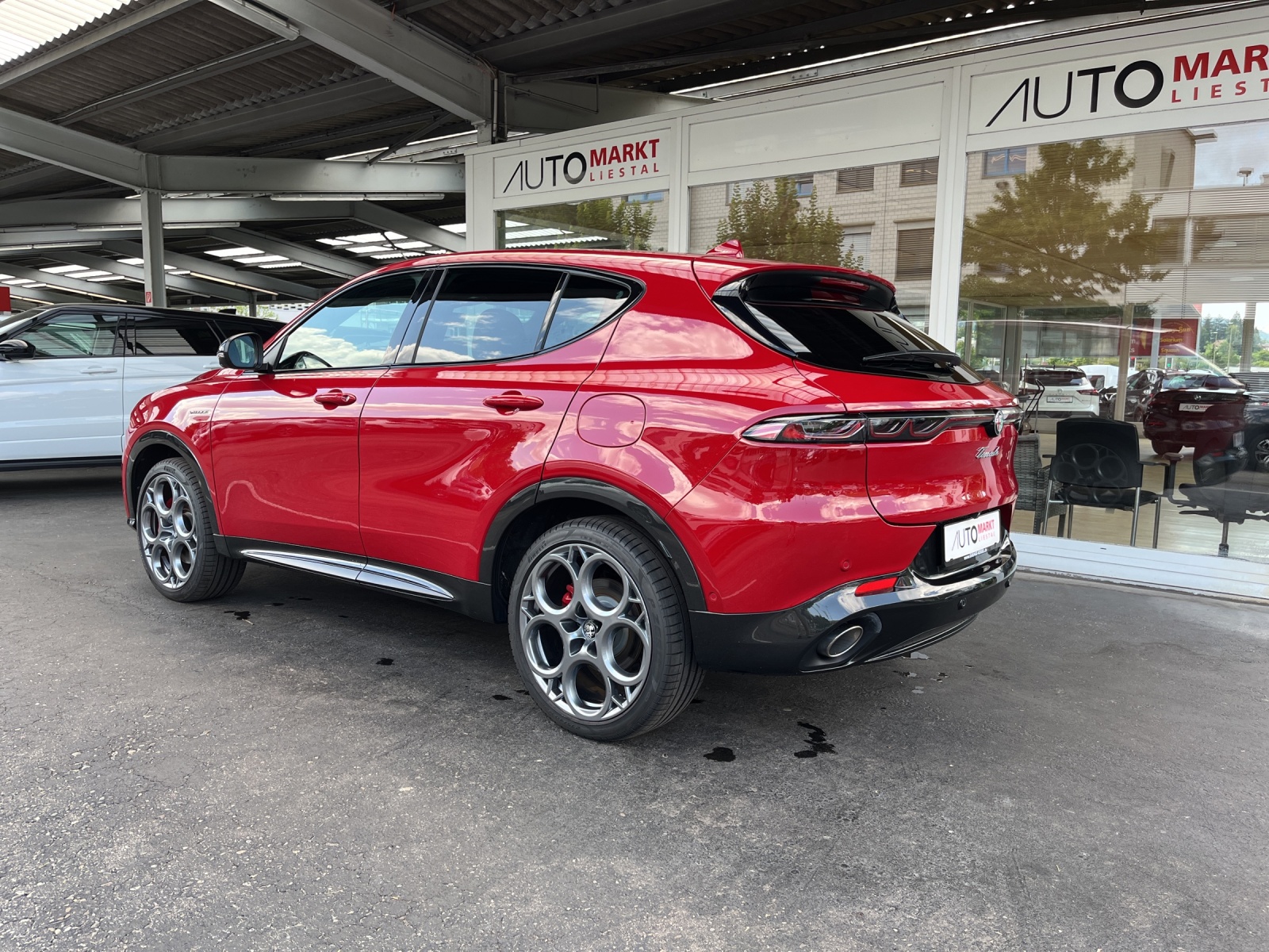 ALFA ROMEO Tonale 1.3 Plug-in-Hybrid Q4 Veloce-image-2