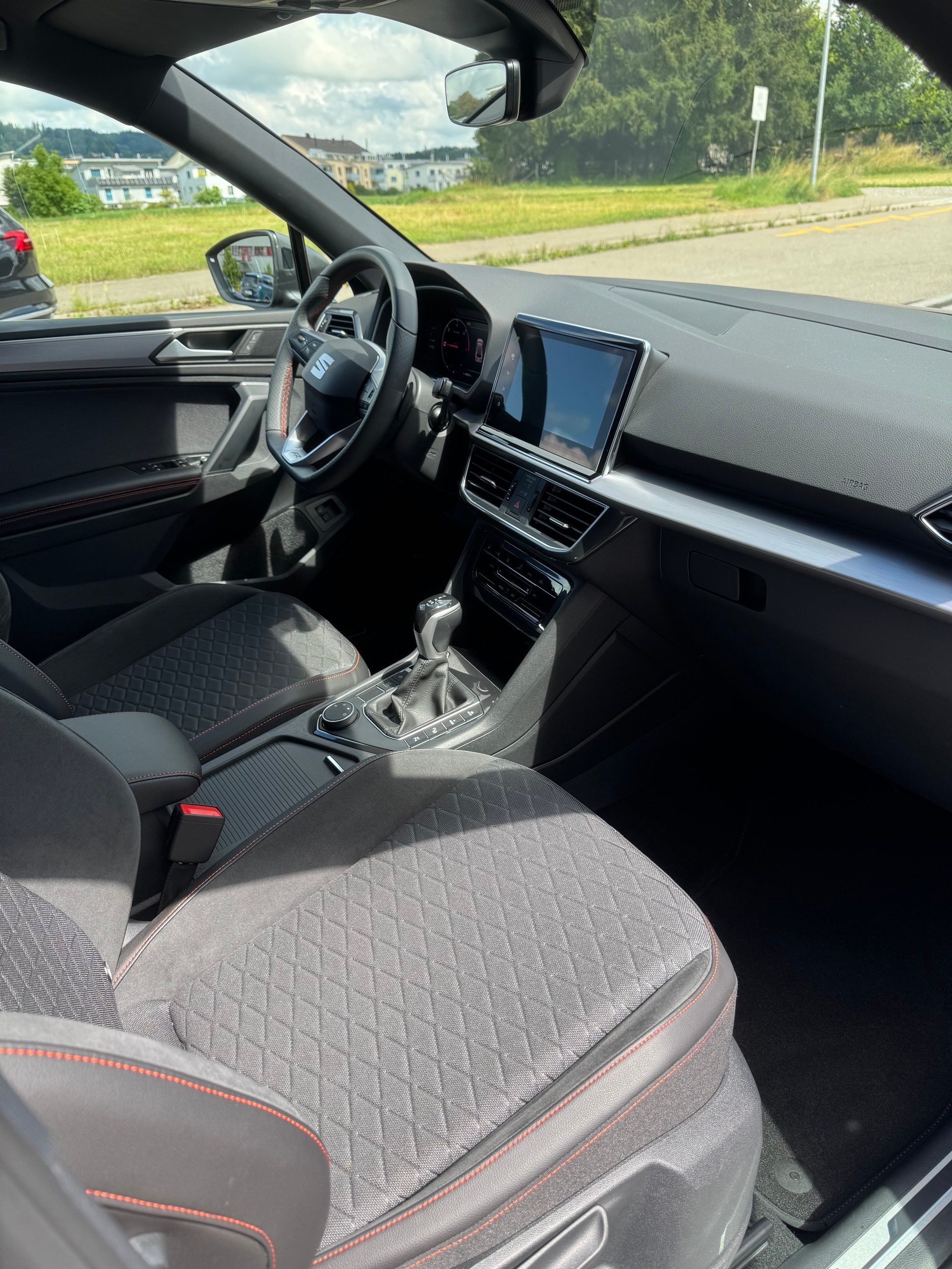 SEAT Tarraco 1.4 e-HYBRID DSG Move FR-image-10