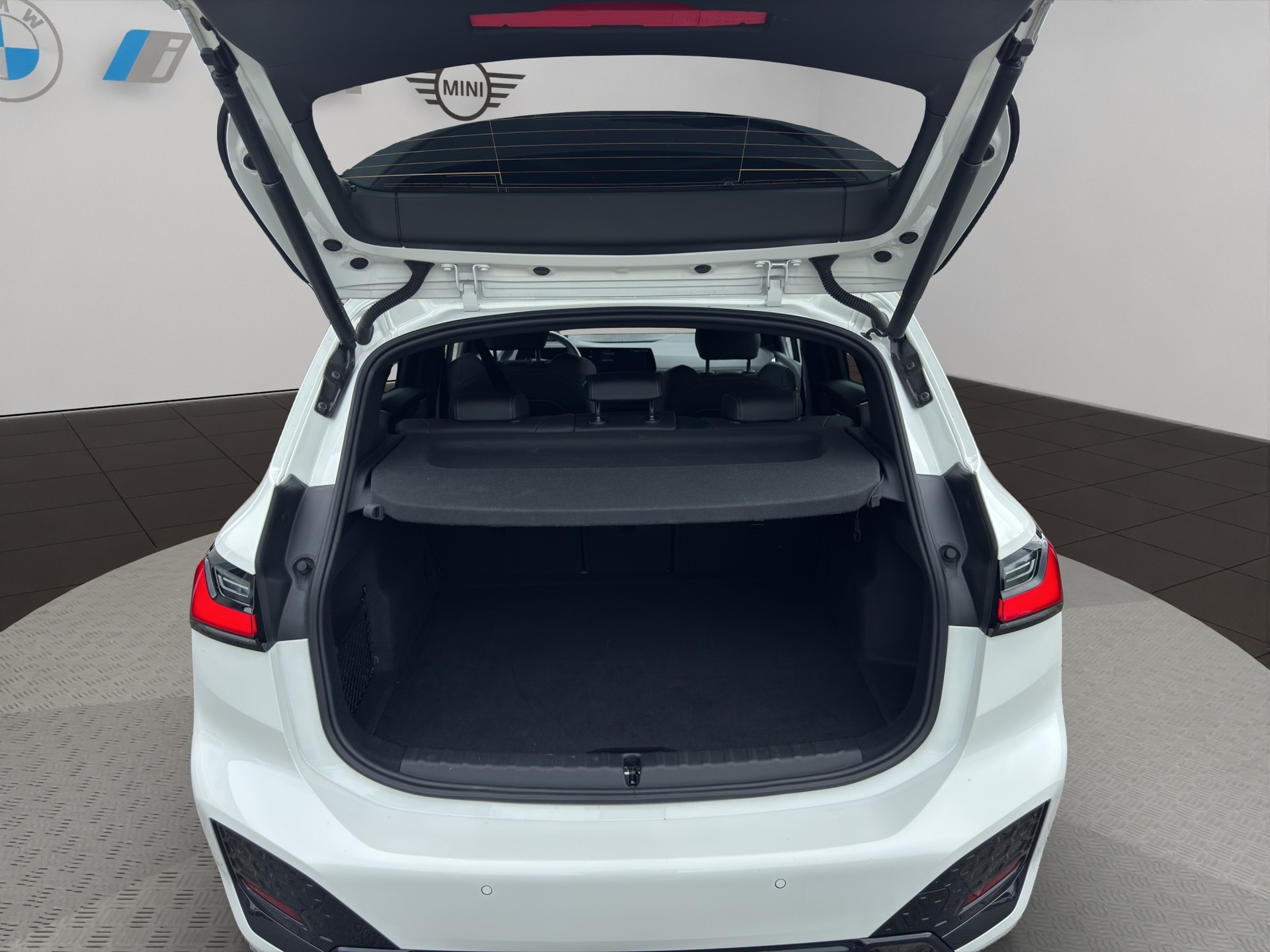 BMW 223d Active Tourer xDrive M Sport DKG-image-19
