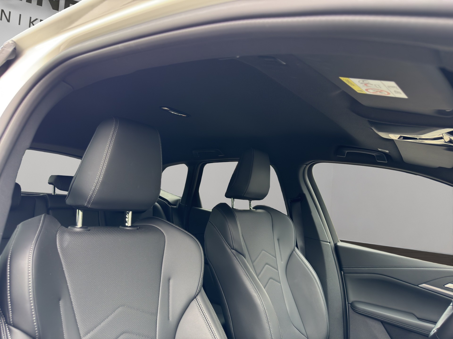 BMW 223d Active Tourer xDrive M Sport DKG-image-18