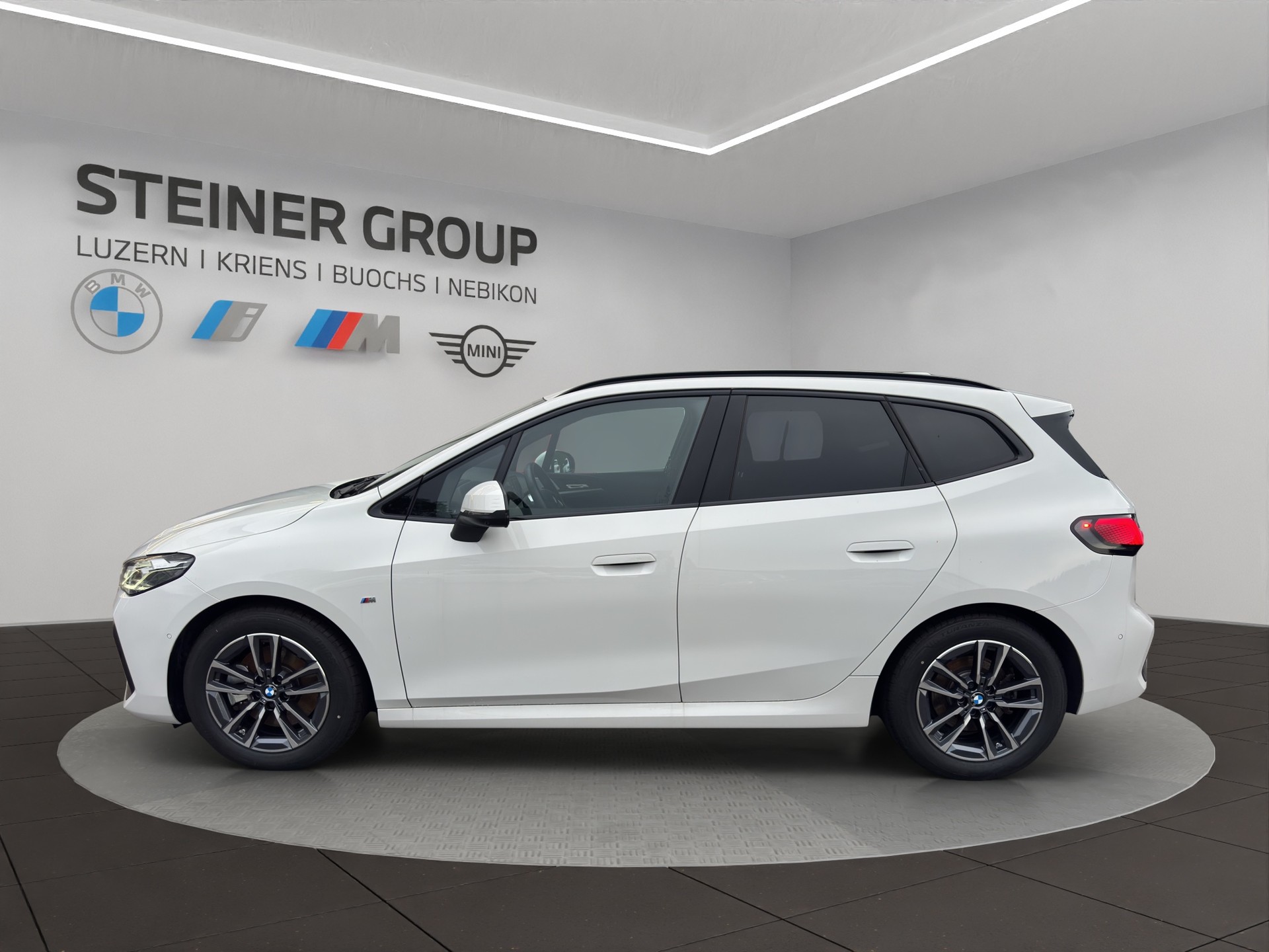 BMW 223d Active Tourer xDrive M Sport DKG-image-1
