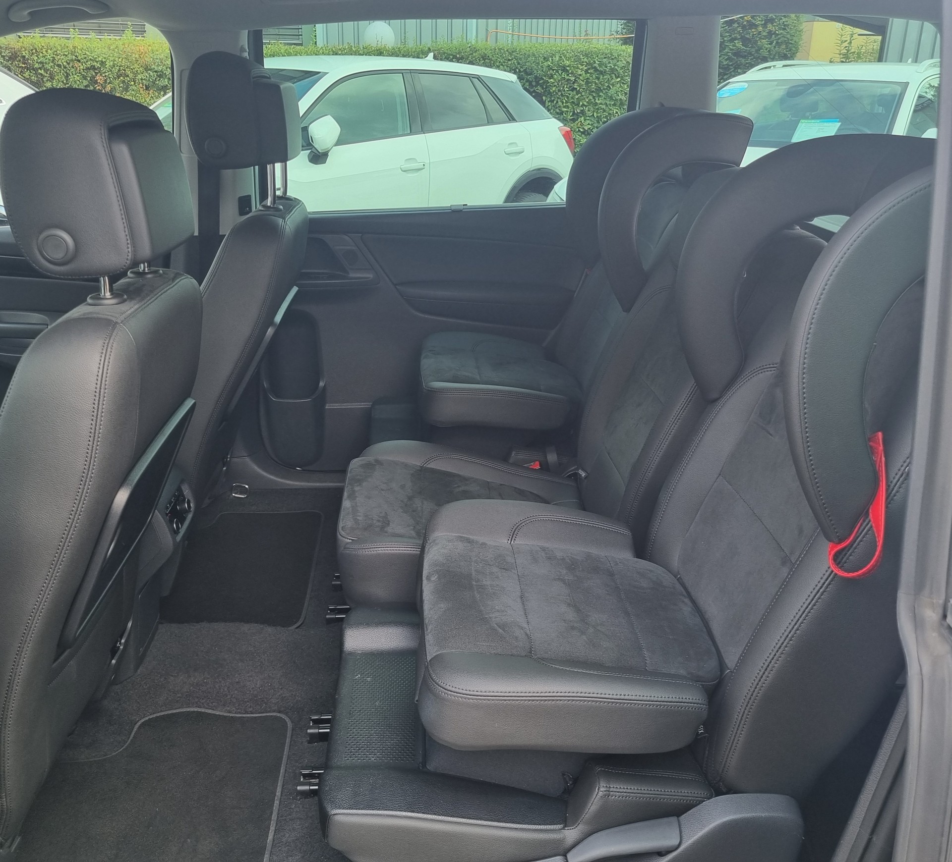 SEAT Alhambra 2.0 TDI Highline 7 P 184 PS DSG-image-13