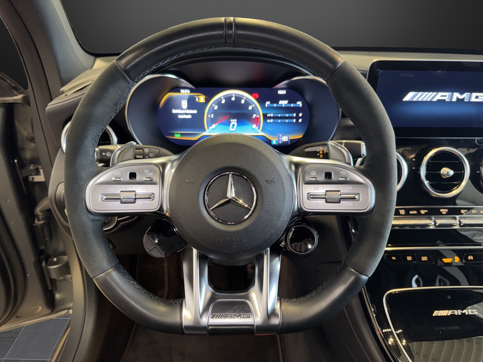 MERCEDES-BENZ GLC 63 S AMG 4Matic 9G-Tronic-image-10