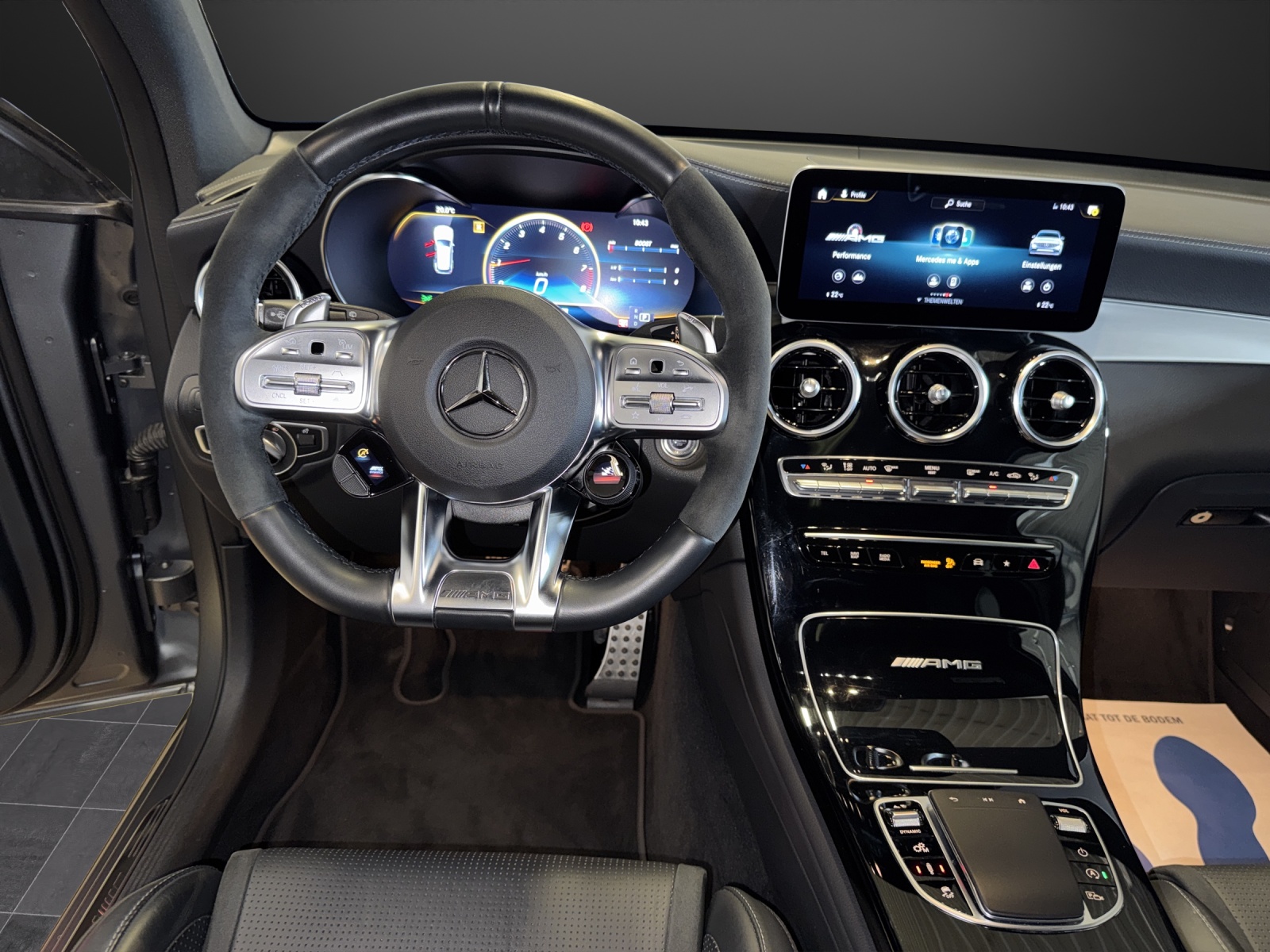 MERCEDES-BENZ GLC 63 S AMG 4Matic 9G-Tronic-image-9