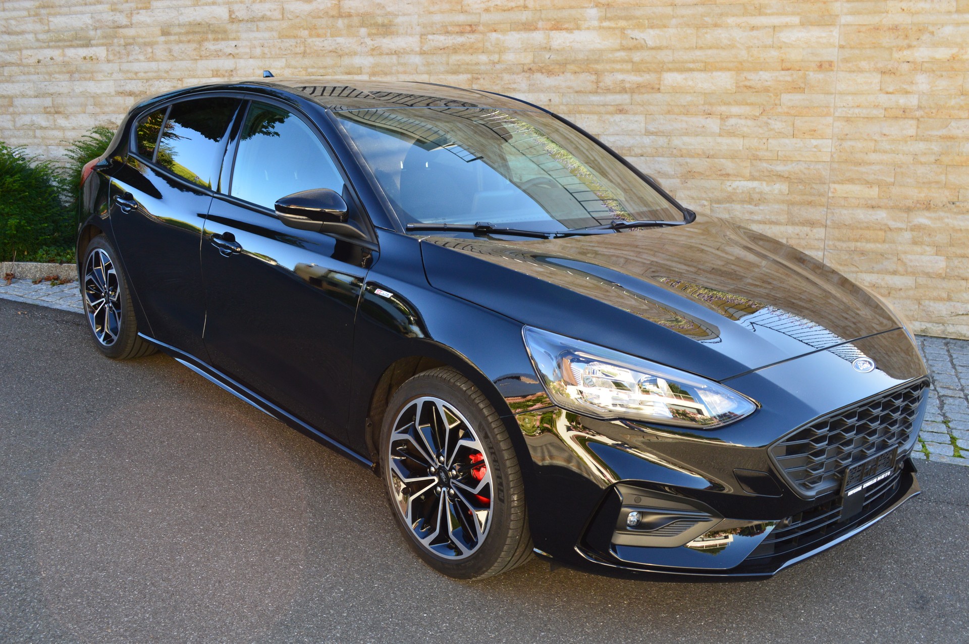FORD Focus 1.0 MHEV ST-Line X-image-2