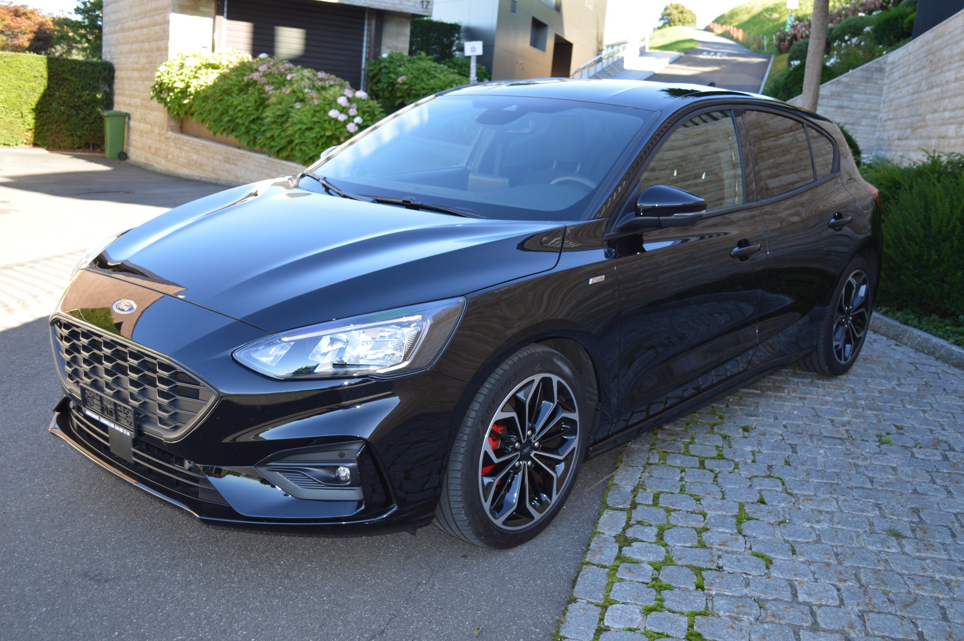 FORD Focus 1.0 MHEV ST-Line X-image-1