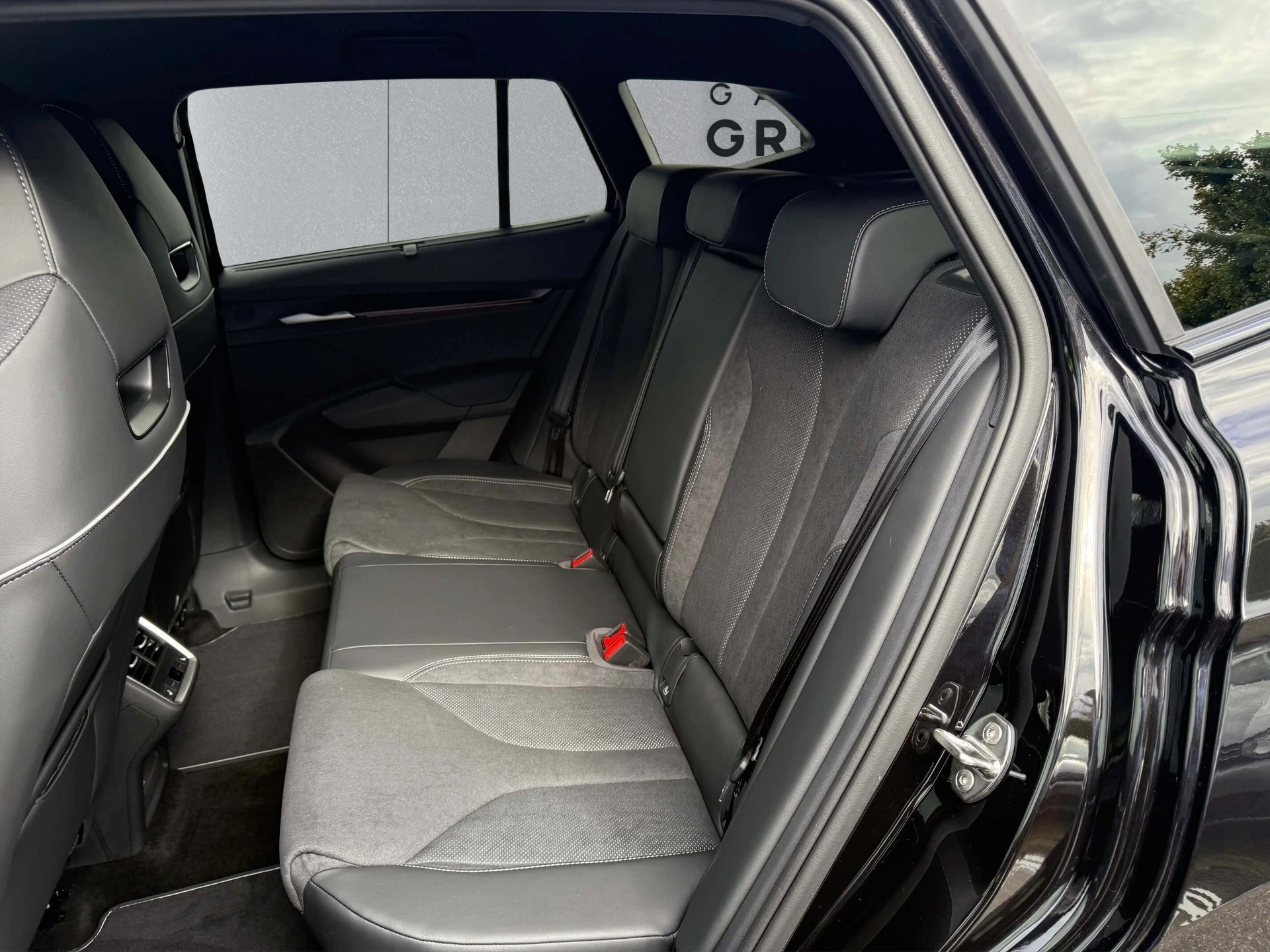 SKODA Enyaq 85x Sportline 4x4-image-5