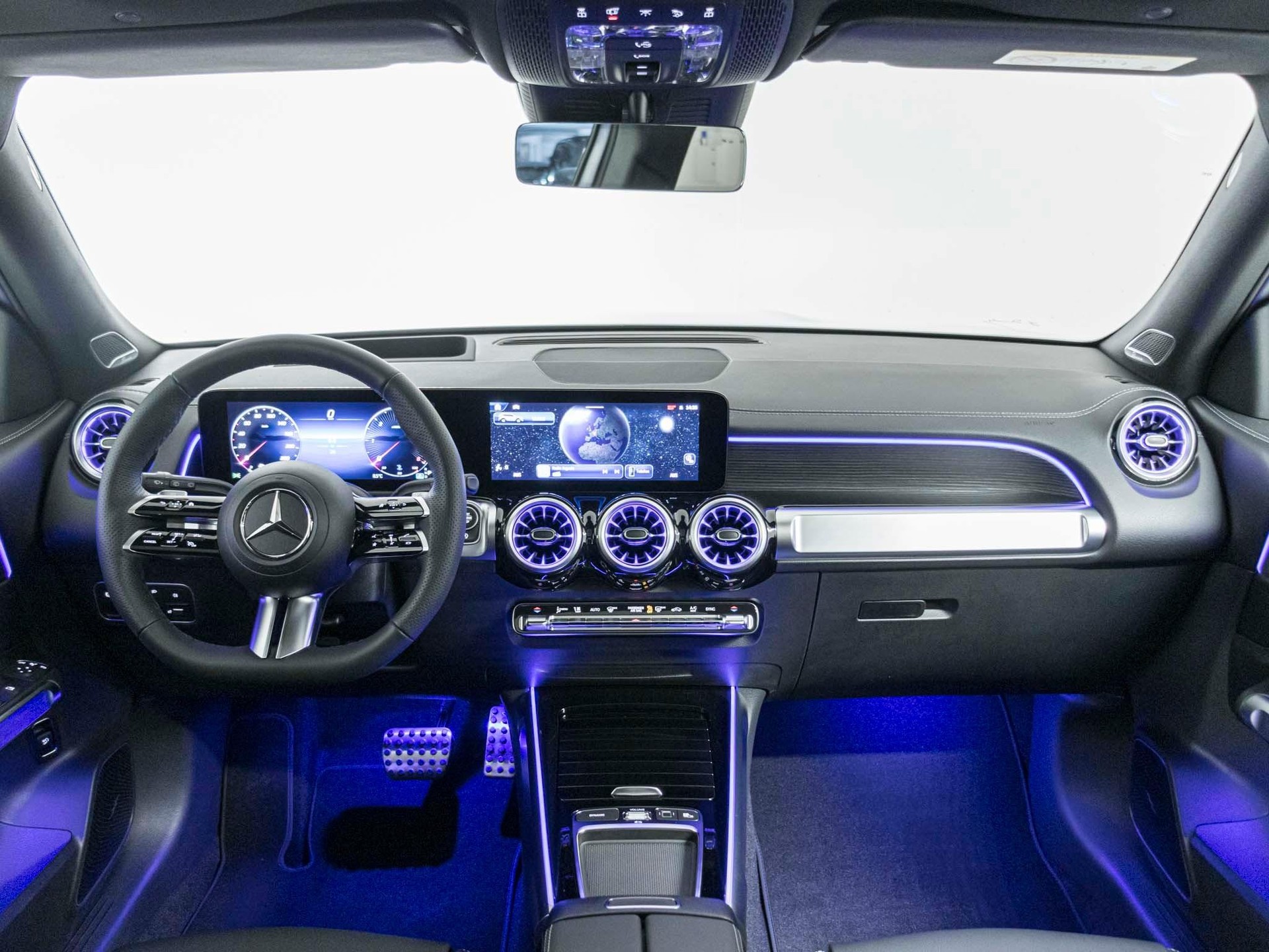 MERCEDES-BENZ GLB 220 d 4MATIC-image-11