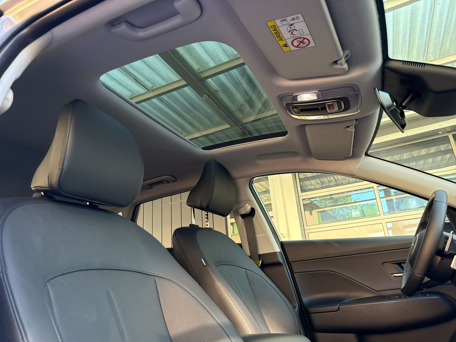 HYUNDAI Kona EV 65.4 kWh Vertex-image-12