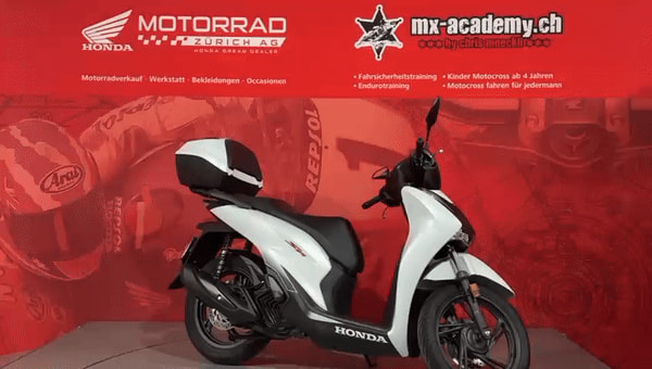 HONDA SH 125 + *Matte Pearl Cool White**DEMO-BIKE*