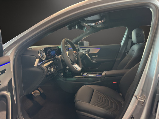 MERCEDES-BENZ A 220 d 8G-DCT-image-6