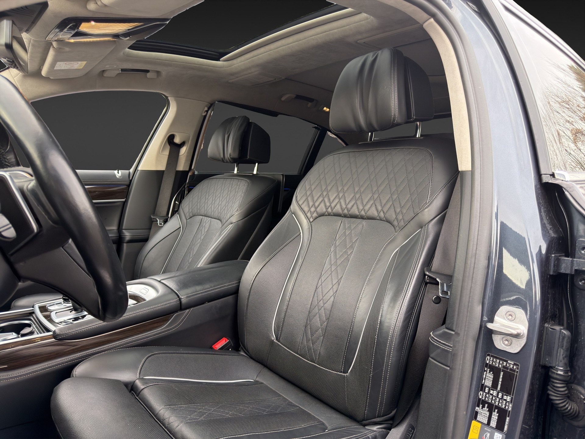 BMW 740Le xDrive iPerformance Steptronic-image-9
