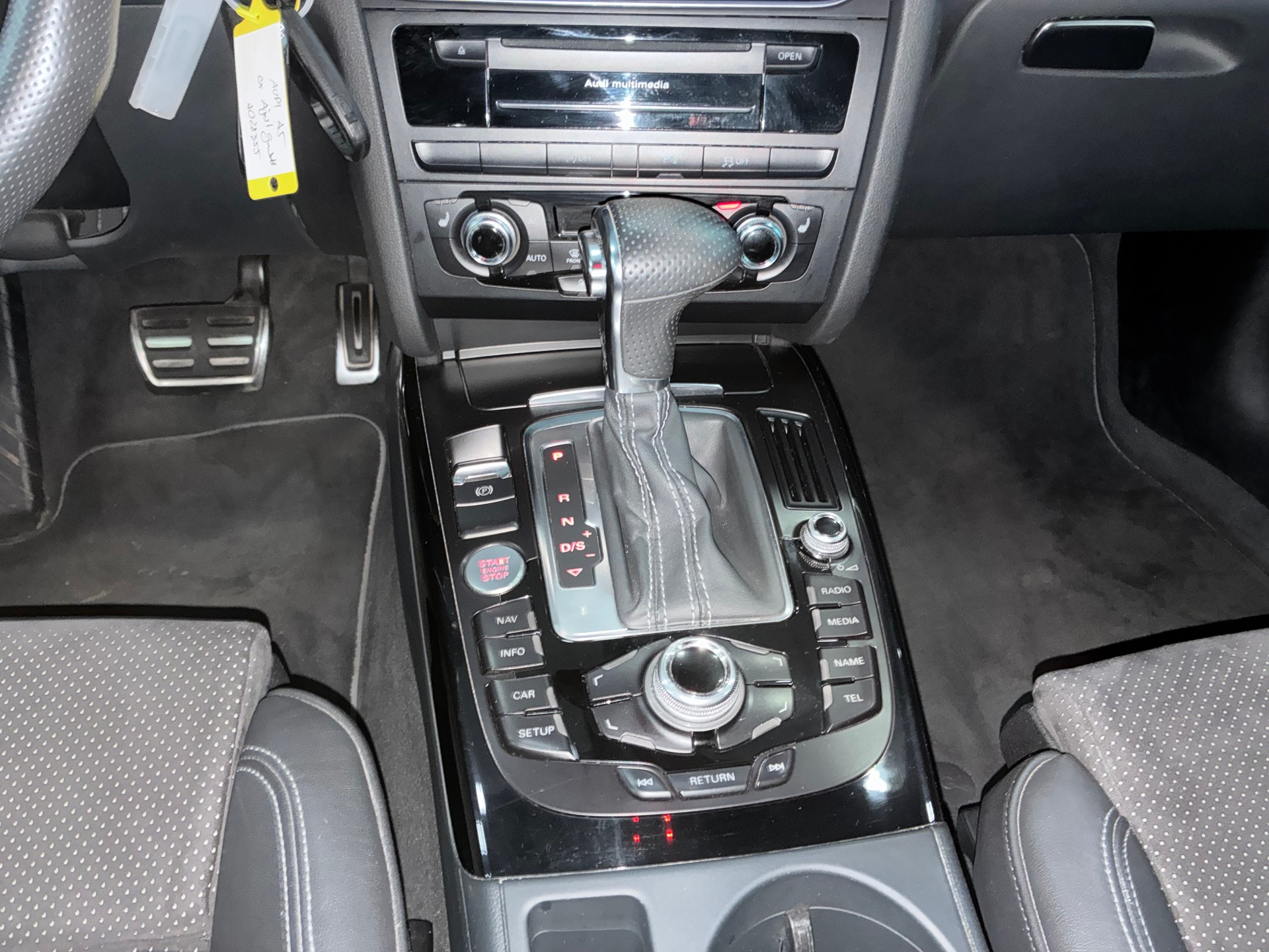 AUDI A5 Coupé 2.0 TDI quattro S-tronic-image-11