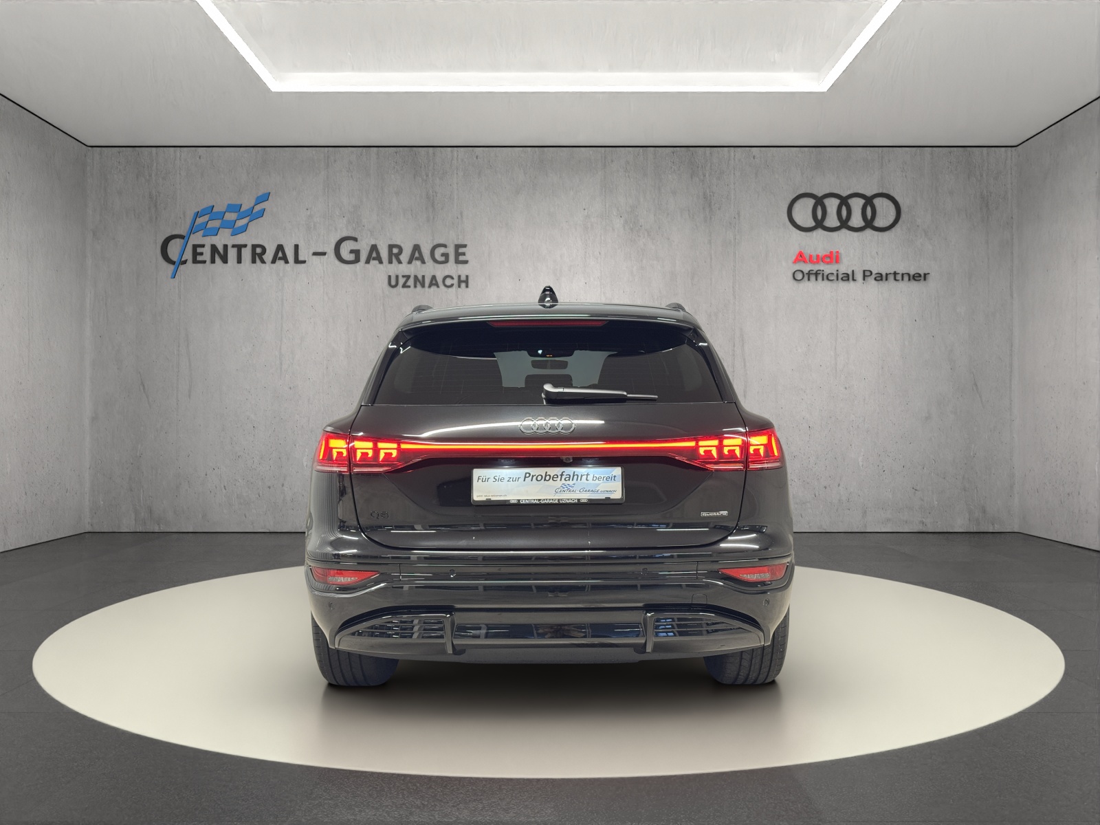 AUDI Q6 e-tron quattro-image-3