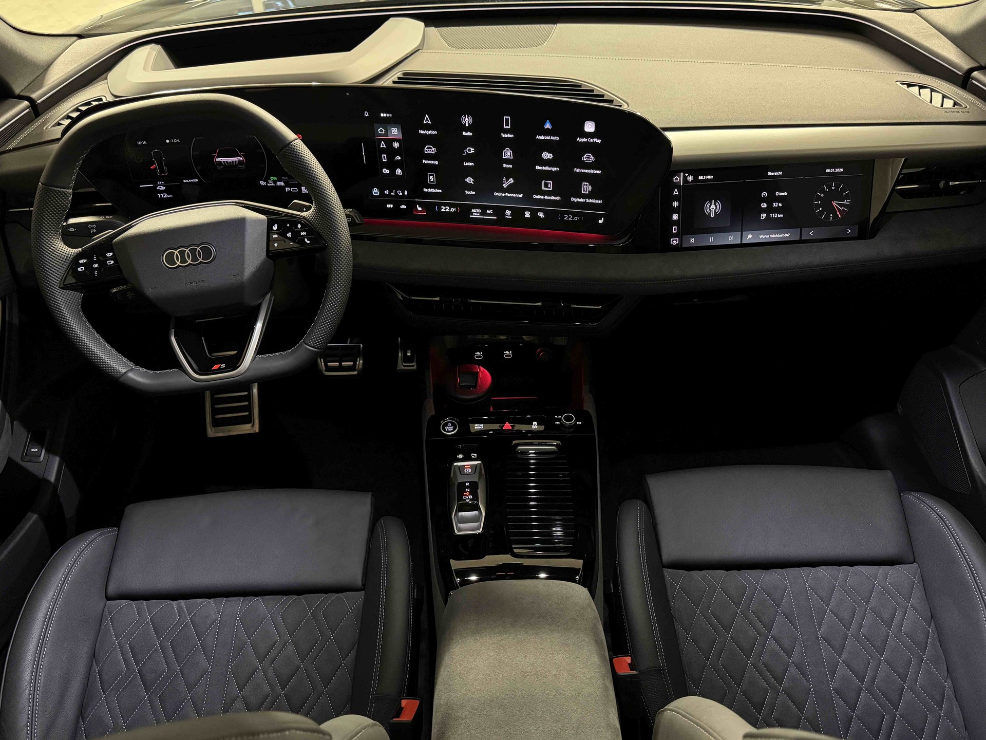 AUDI Q6 e-tron quattro-image-8