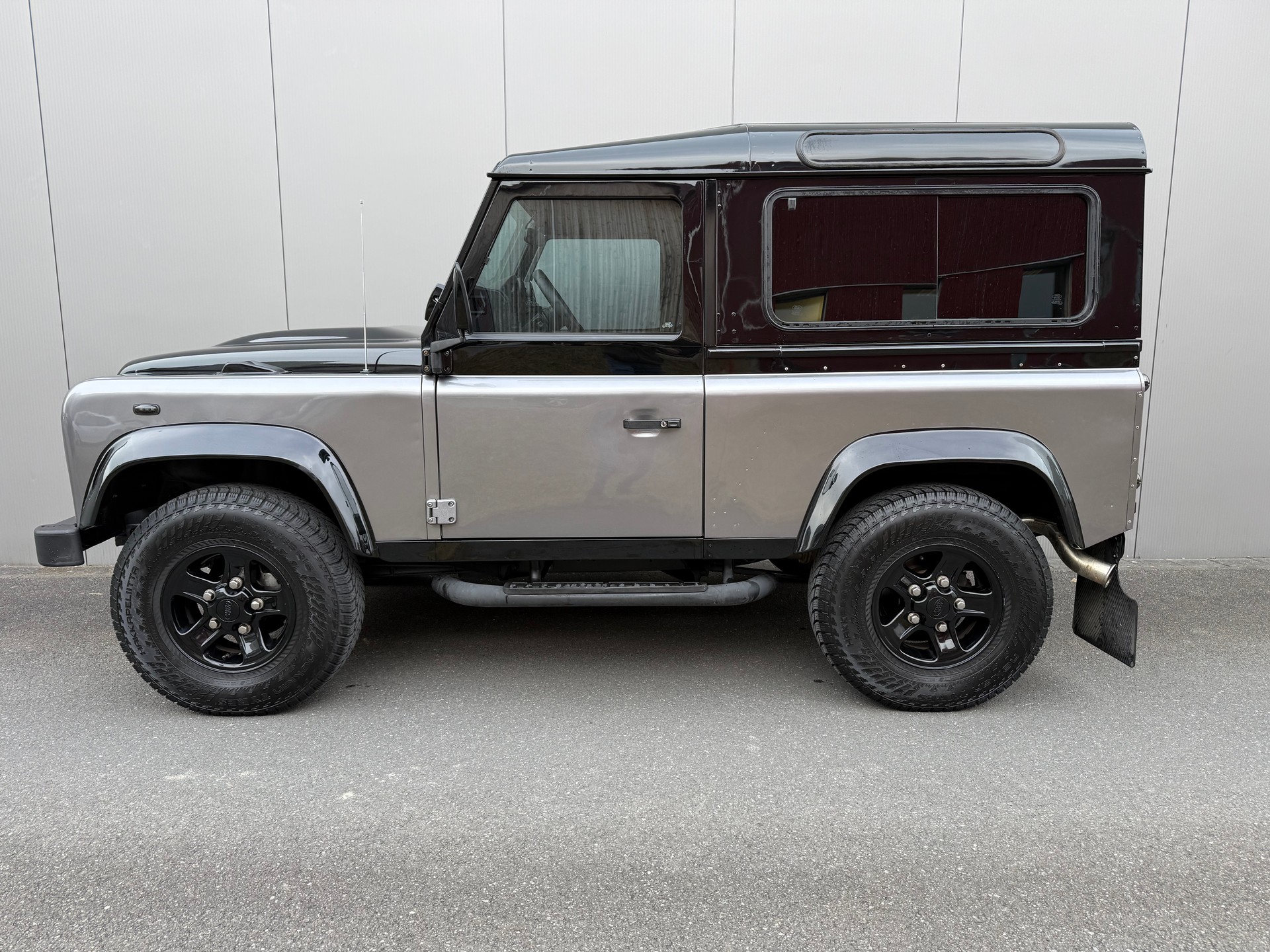 LAND ROVER Defender 90 TD4-image-1