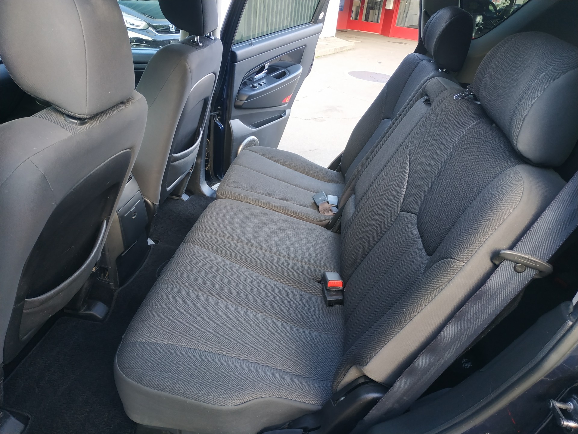 KGM-SsangYong Rexton RX220 e-XDi Quartz 4WD Automatic-image-17