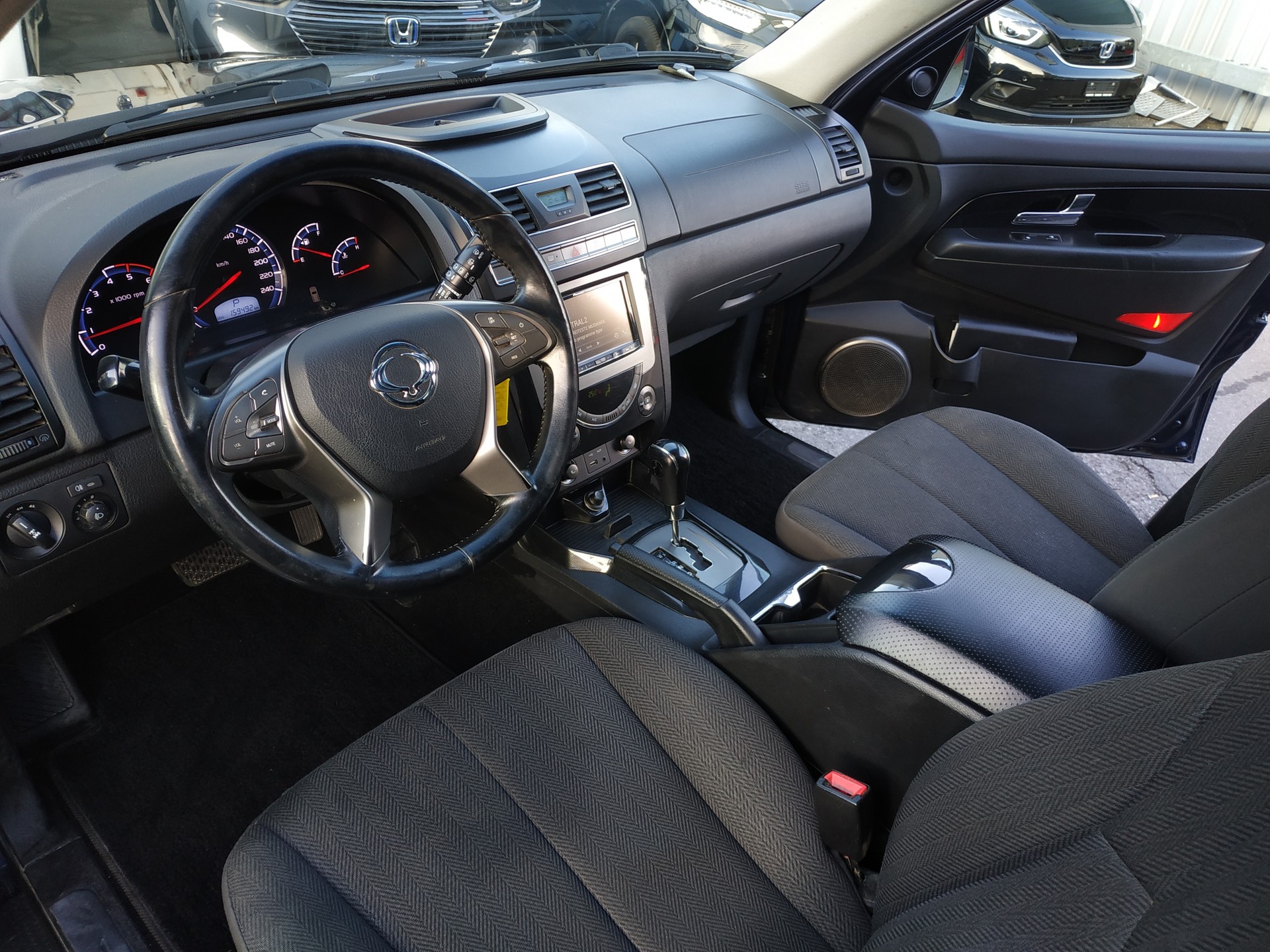 KGM-SsangYong Rexton RX220 e-XDi Quartz 4WD Automatic-image-9