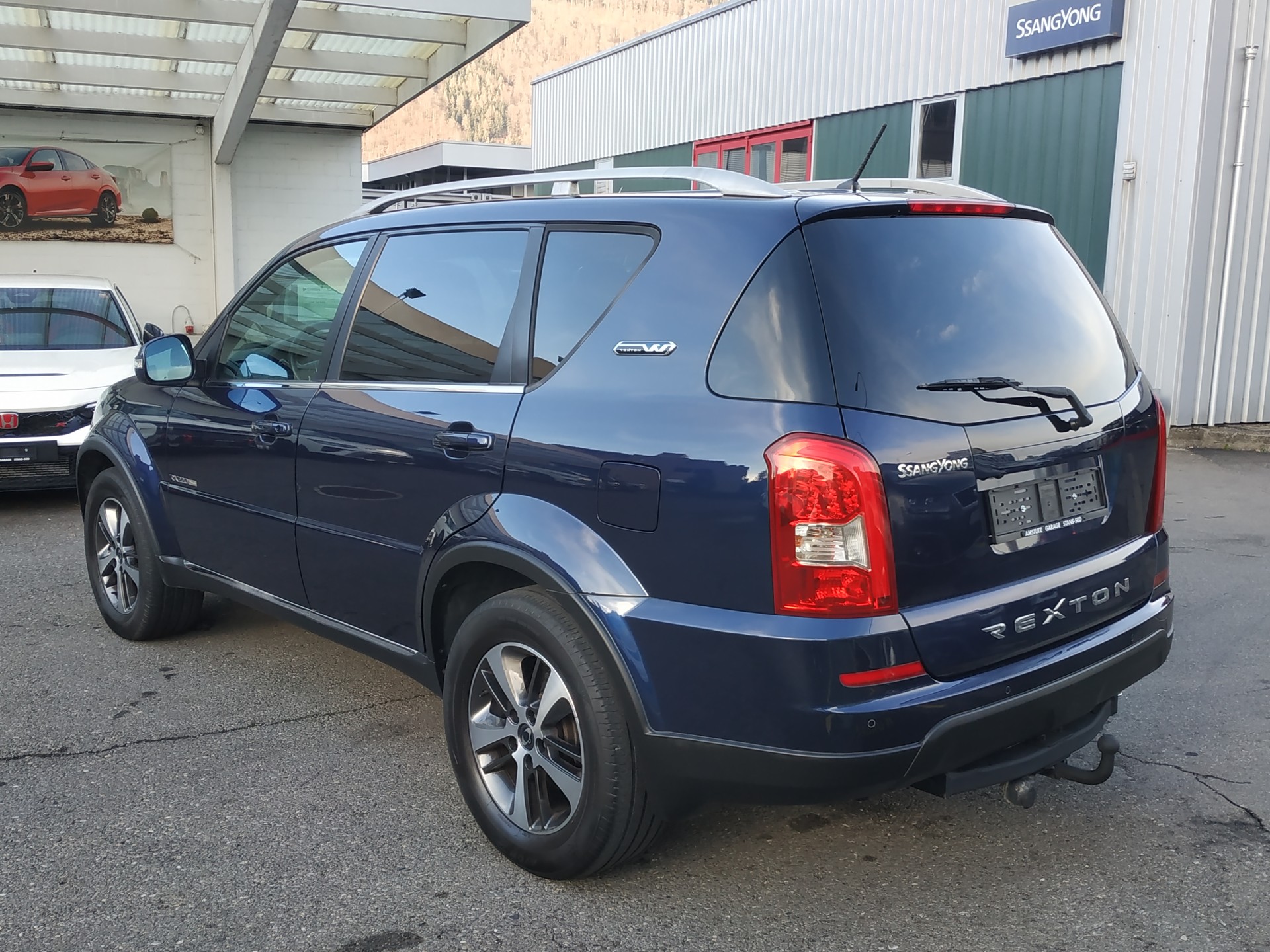KGM-SsangYong Rexton RX220 e-XDi Quartz 4WD Automatic-image-3