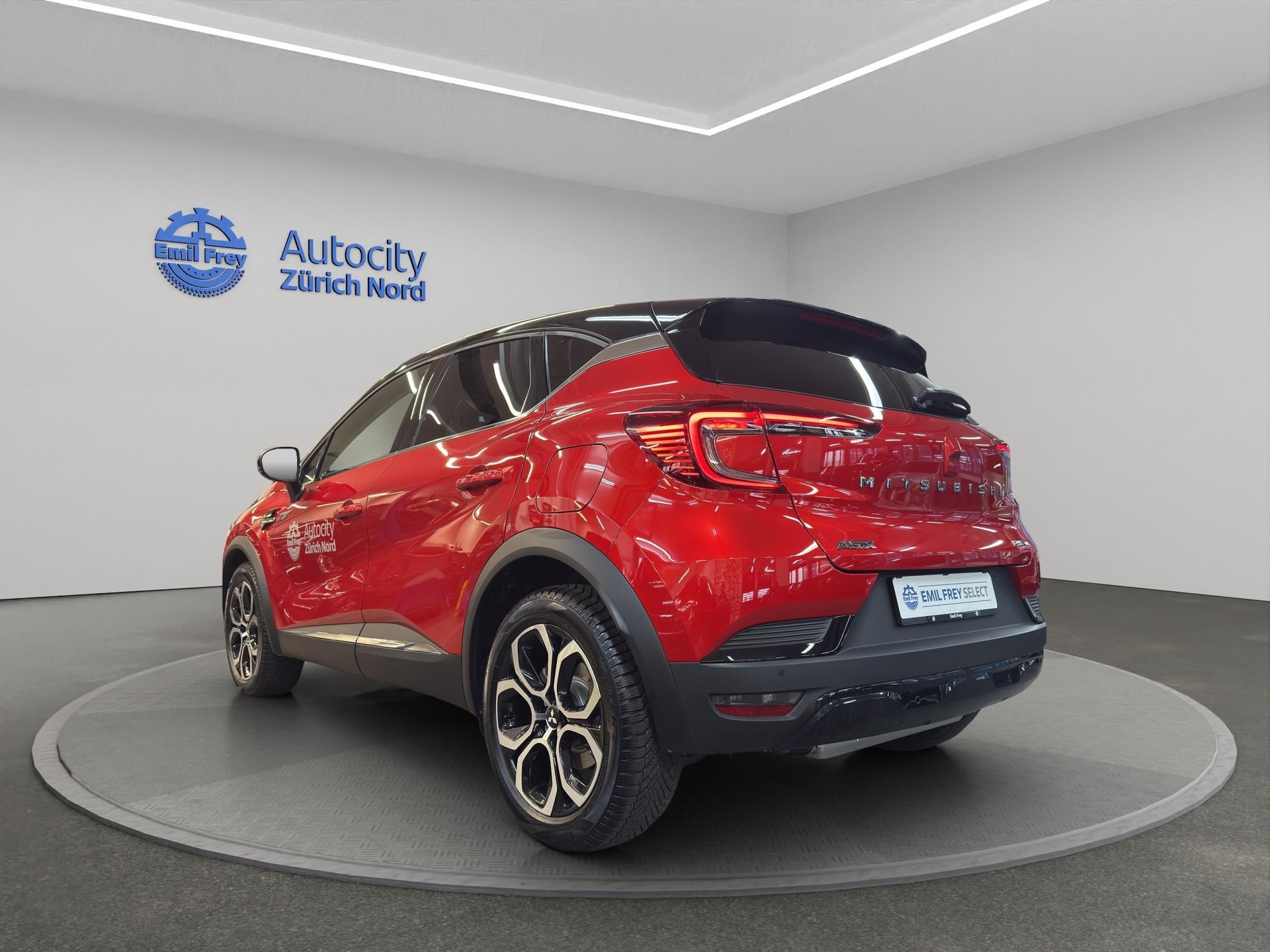 MITSUBISHI ASX 1.6 PHEV Instyle-image-2