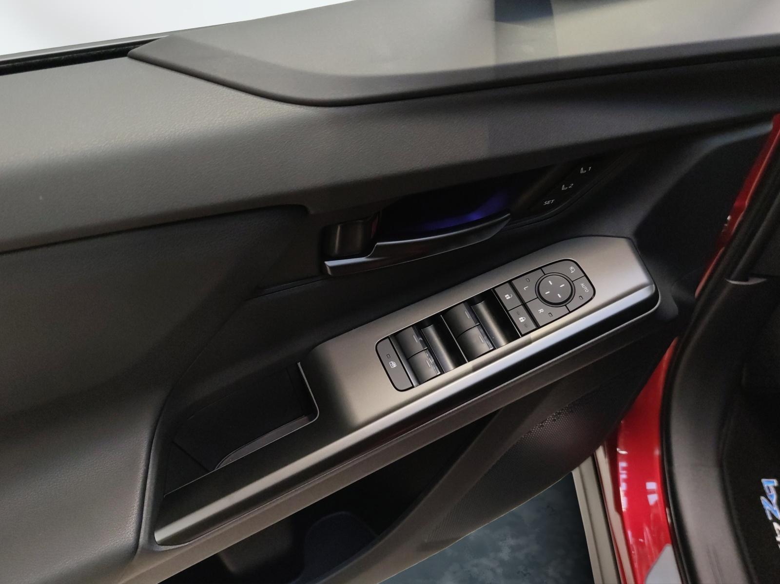 TOYOTA bZ4X Premium AWD-image-18
