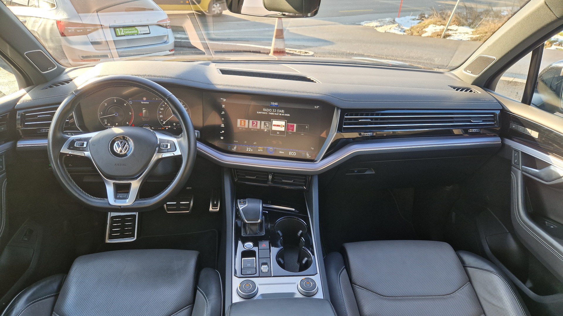 VW Touareg 3.0 TDI R Line Tiptronic-image-8