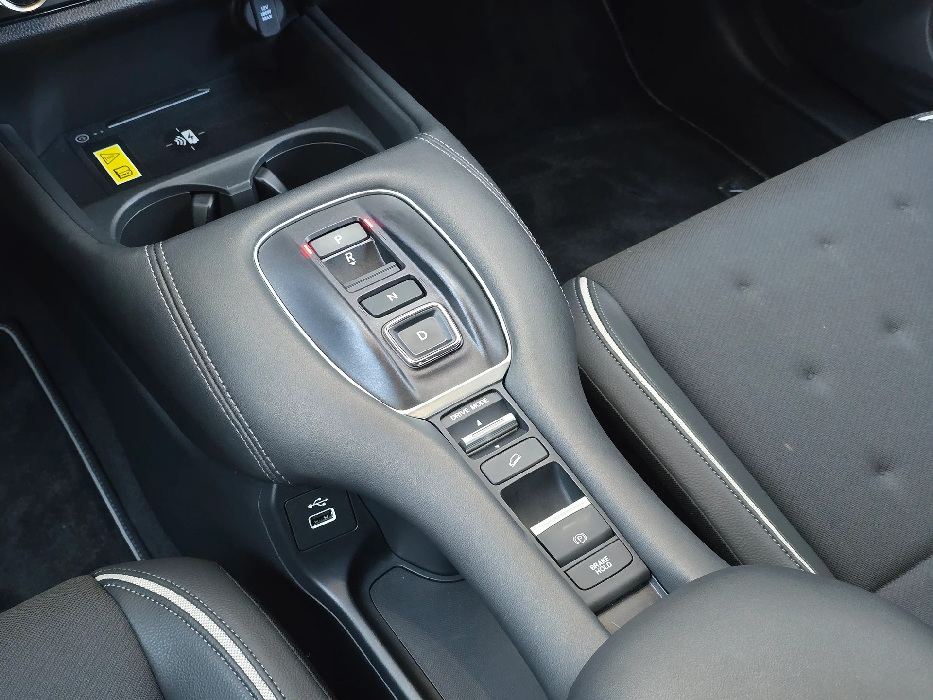 HONDA ZR-V 2.0i MMD Sport-image-7