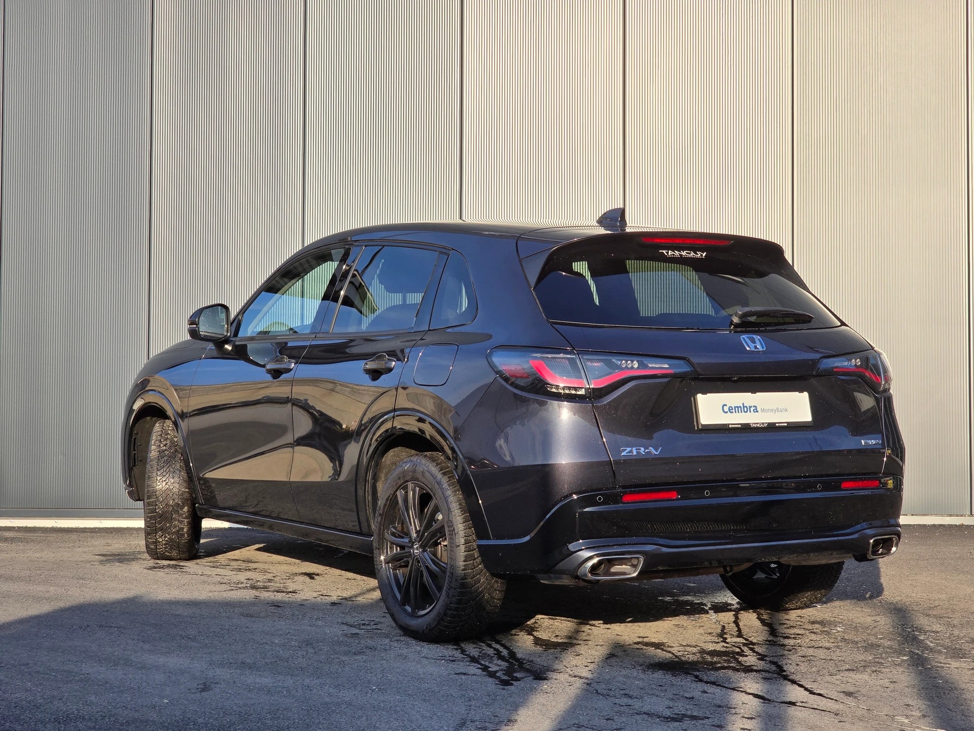 HONDA ZR-V 2.0i MMD Sport-image-1