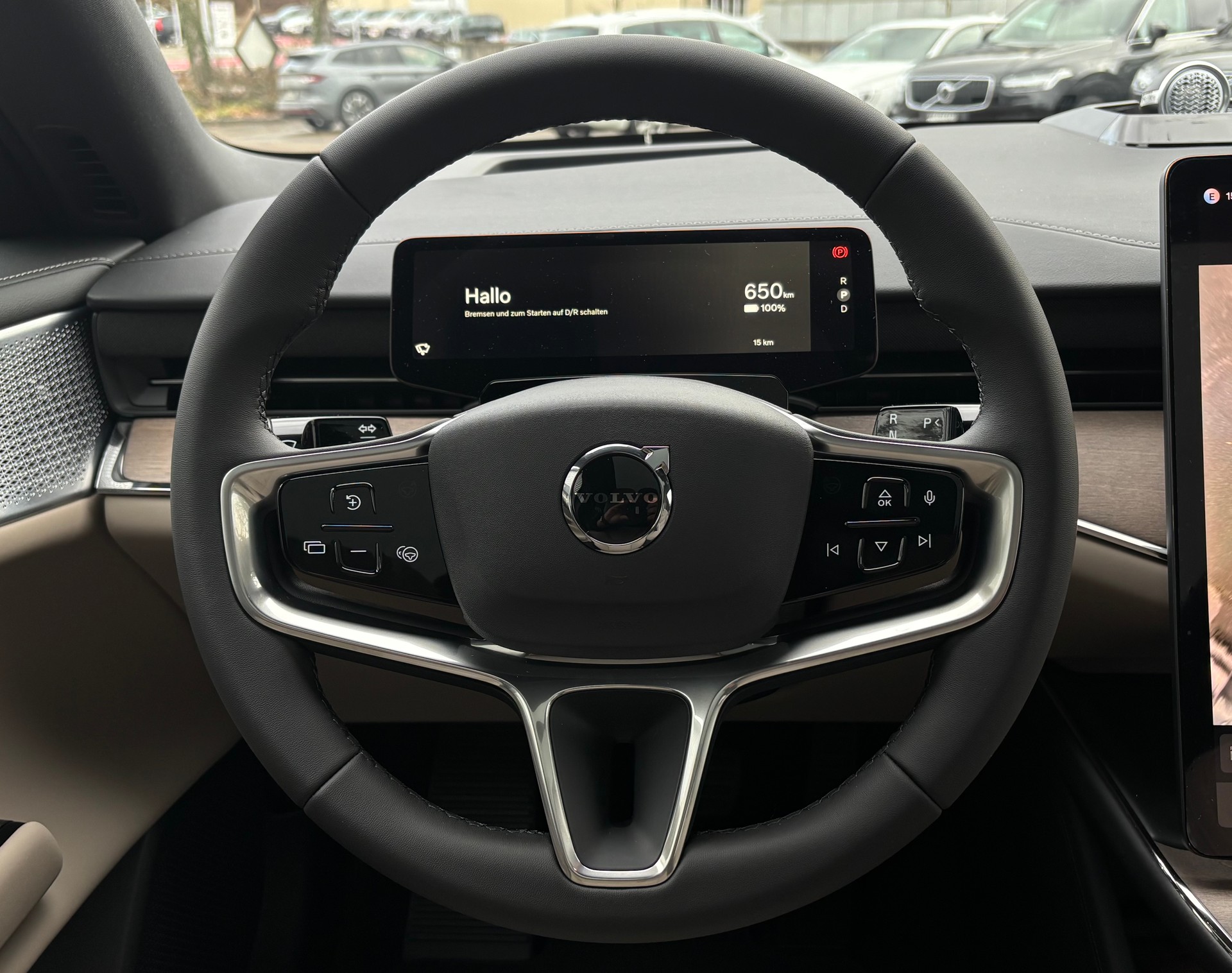 VOLVO ES90 Ultra-image-16