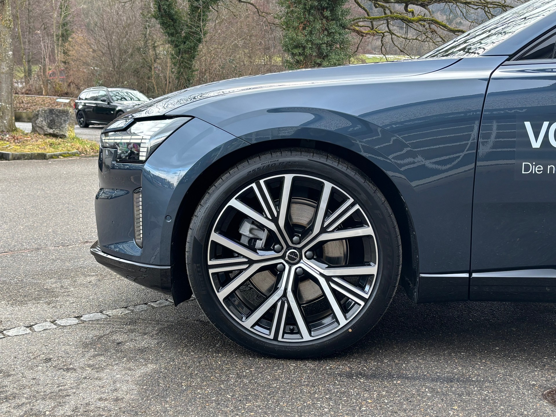 VOLVO ES90 Ultra-image-1