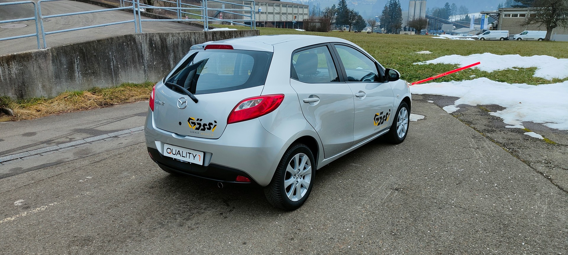 MAZDA 2 1.3i 16V Exclusive-image-4