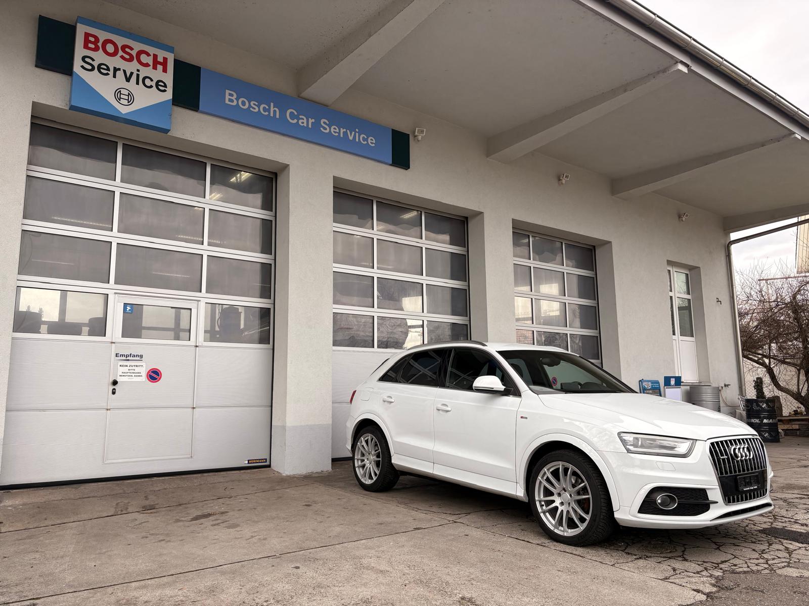 AUDI Q3 2.0 TFSI quattro S-tronic-image-1