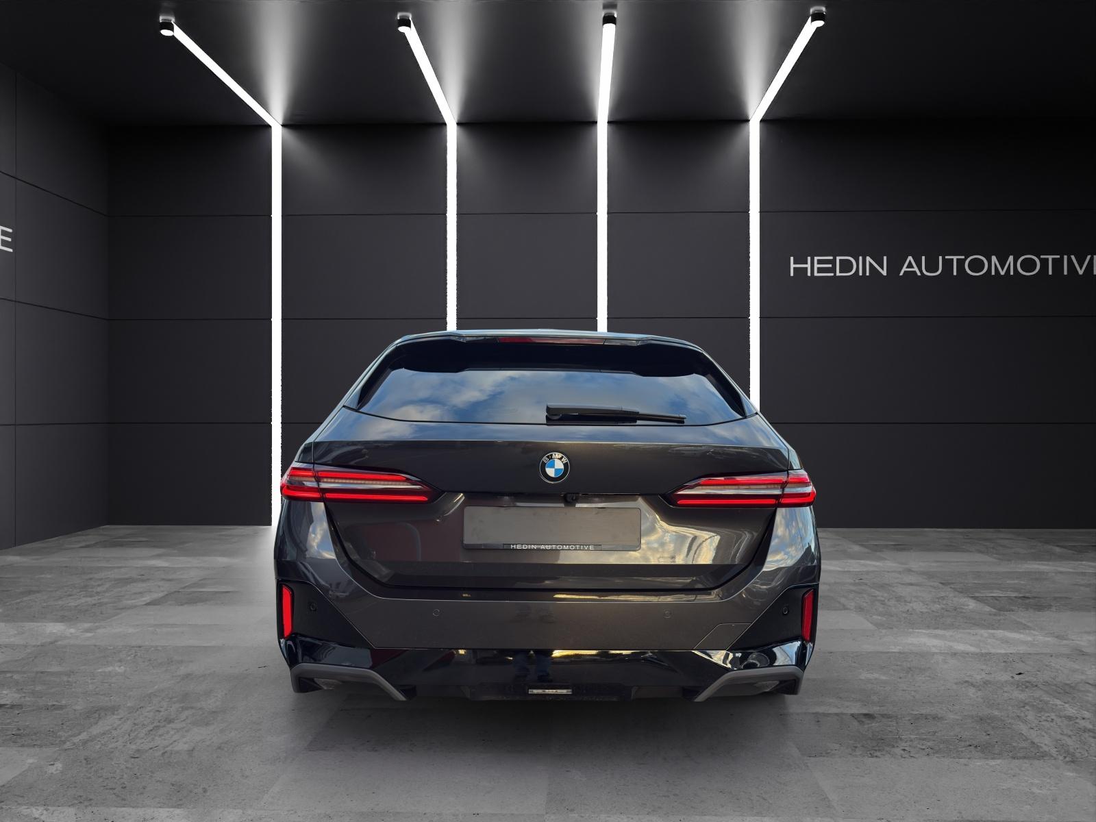 BMW 520d xDrive Touring-image-4