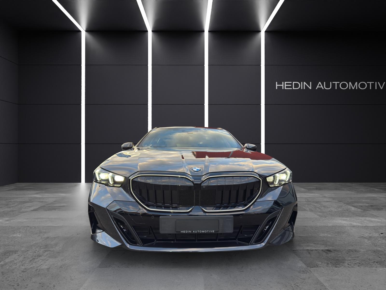 BMW 520d xDrive Touring-image-6