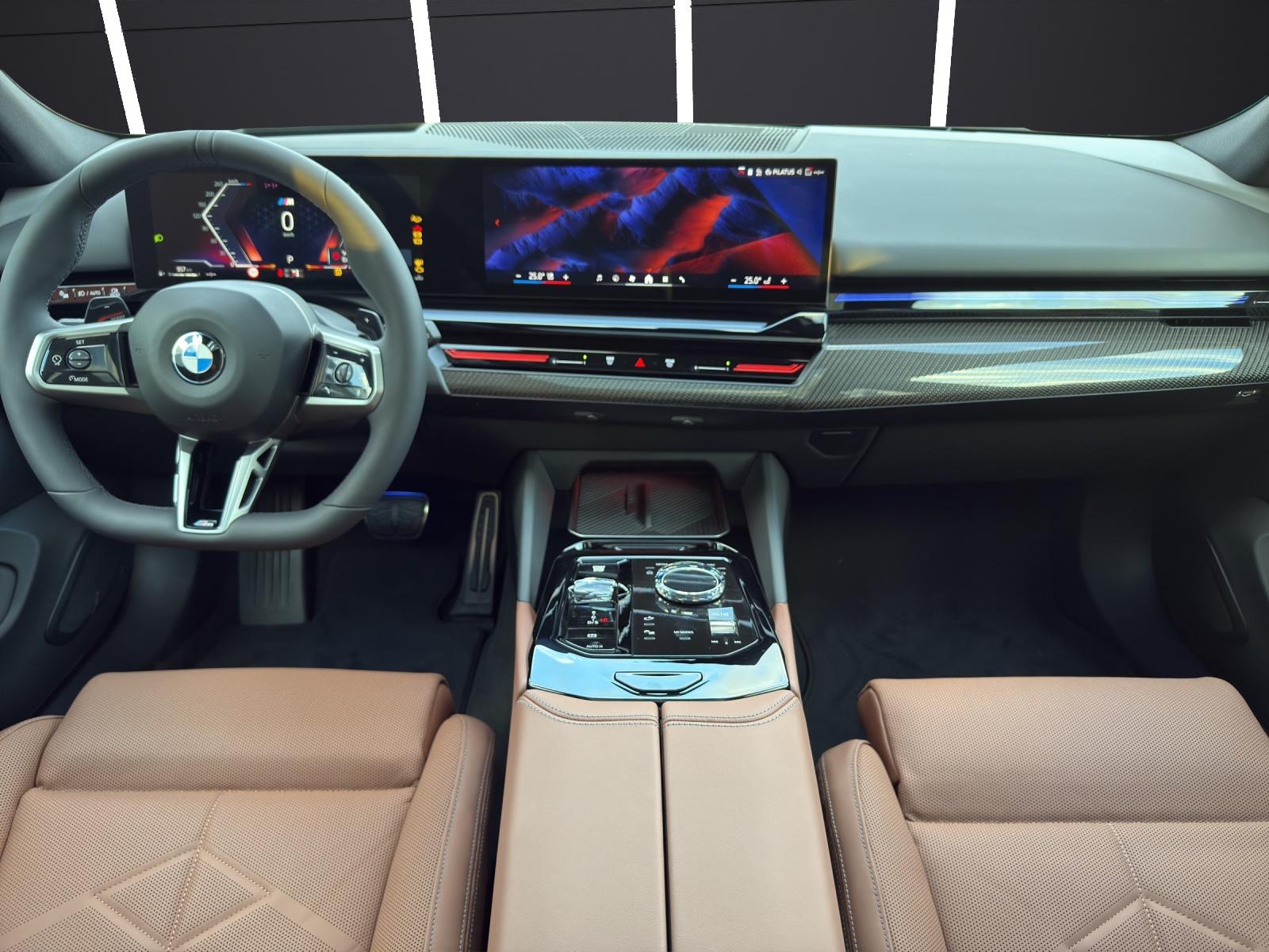 BMW 520d xDrive Touring-image-12