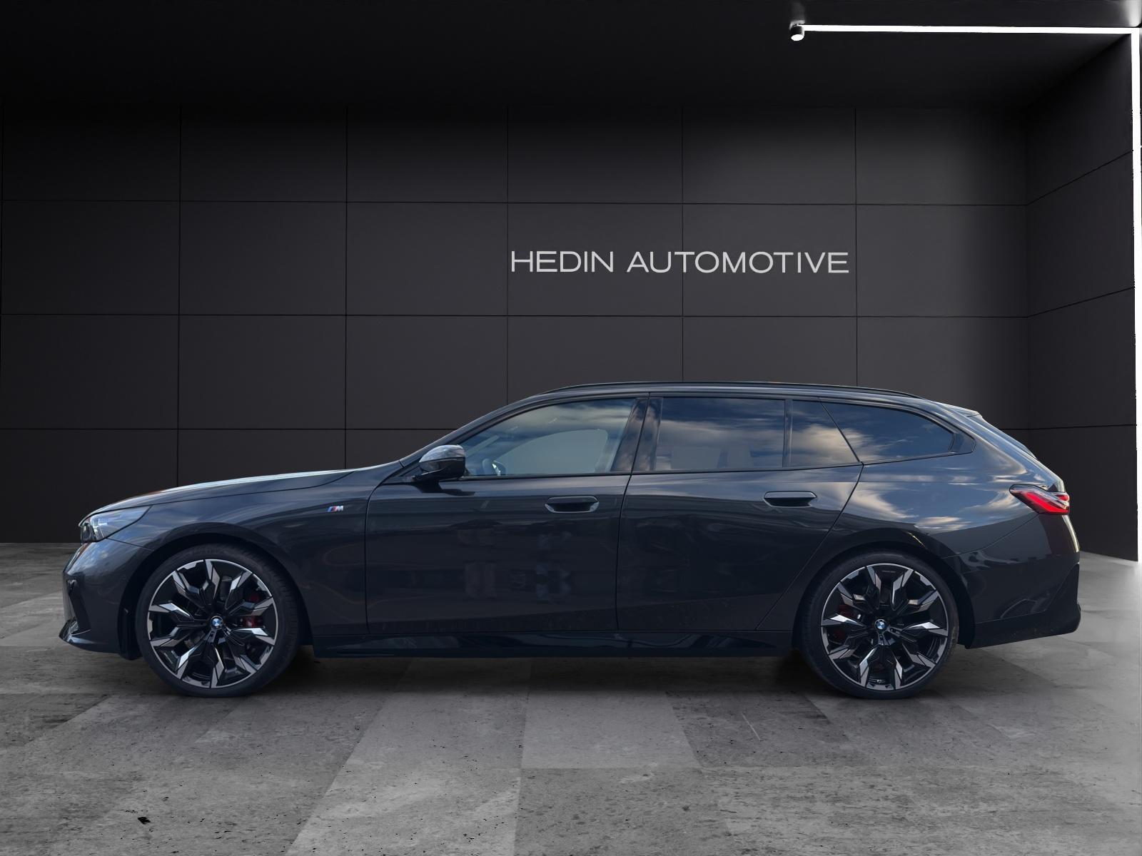 BMW 520d xDrive Touring-showroom-element-2