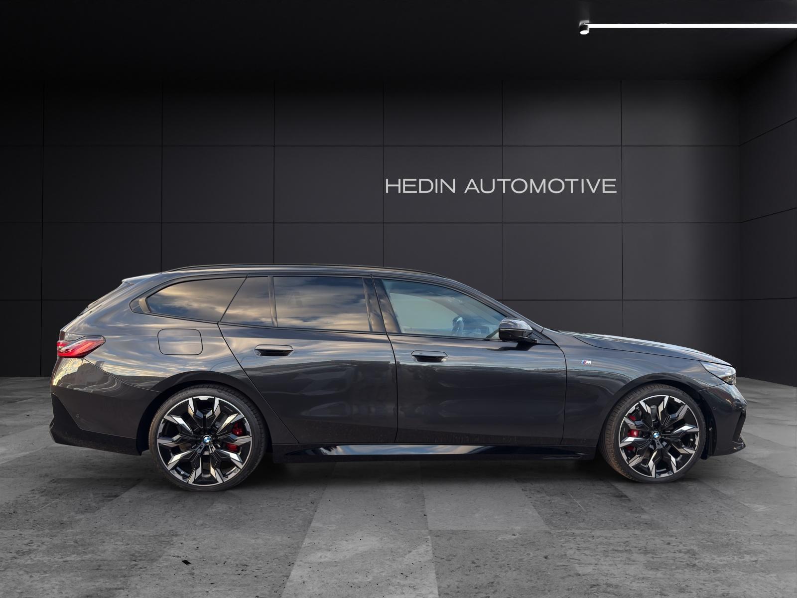 BMW 520d xDrive Touring-image-5
