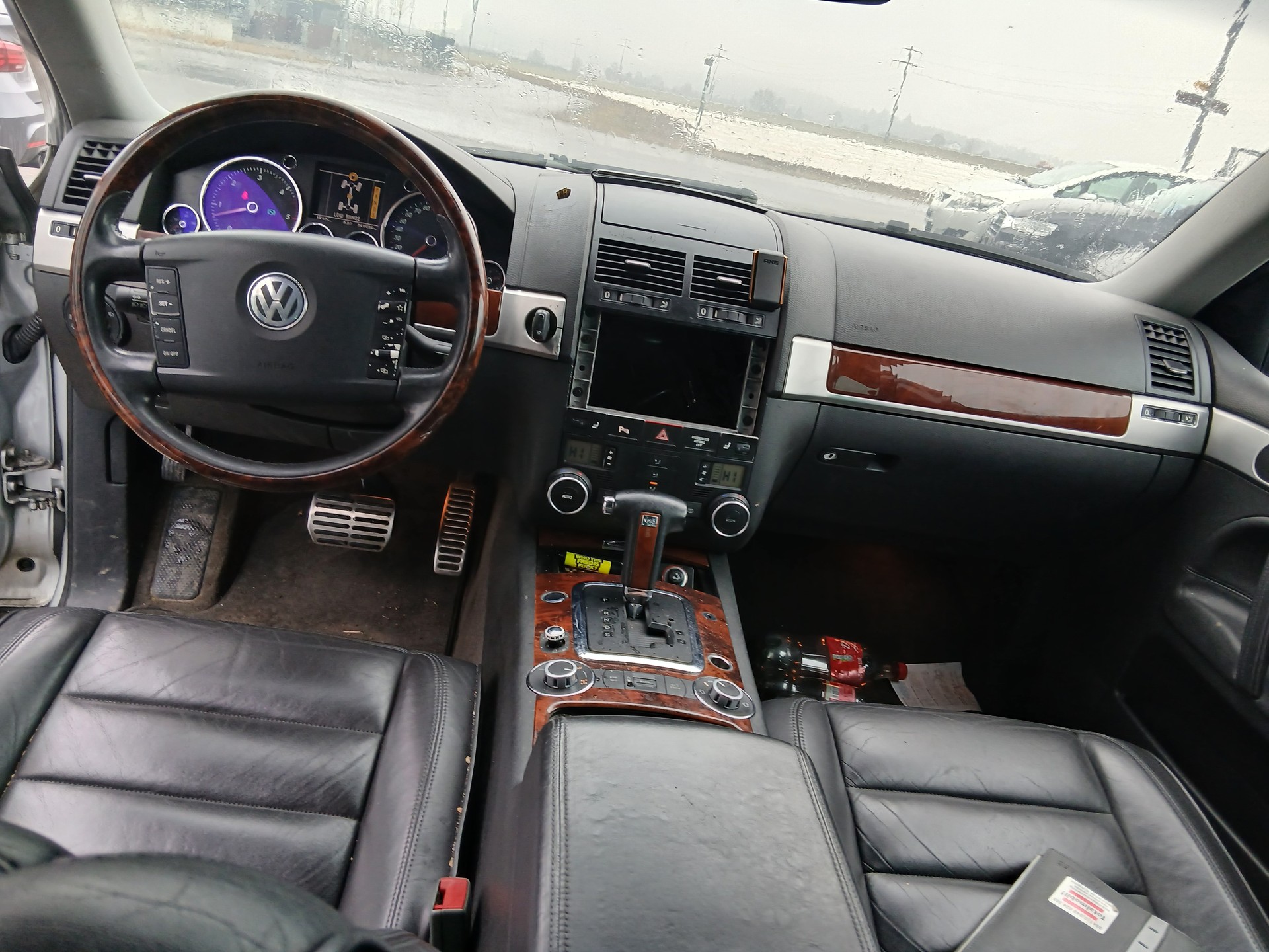 VW Touareg 5.0 TDI V10 Automatic-image-4