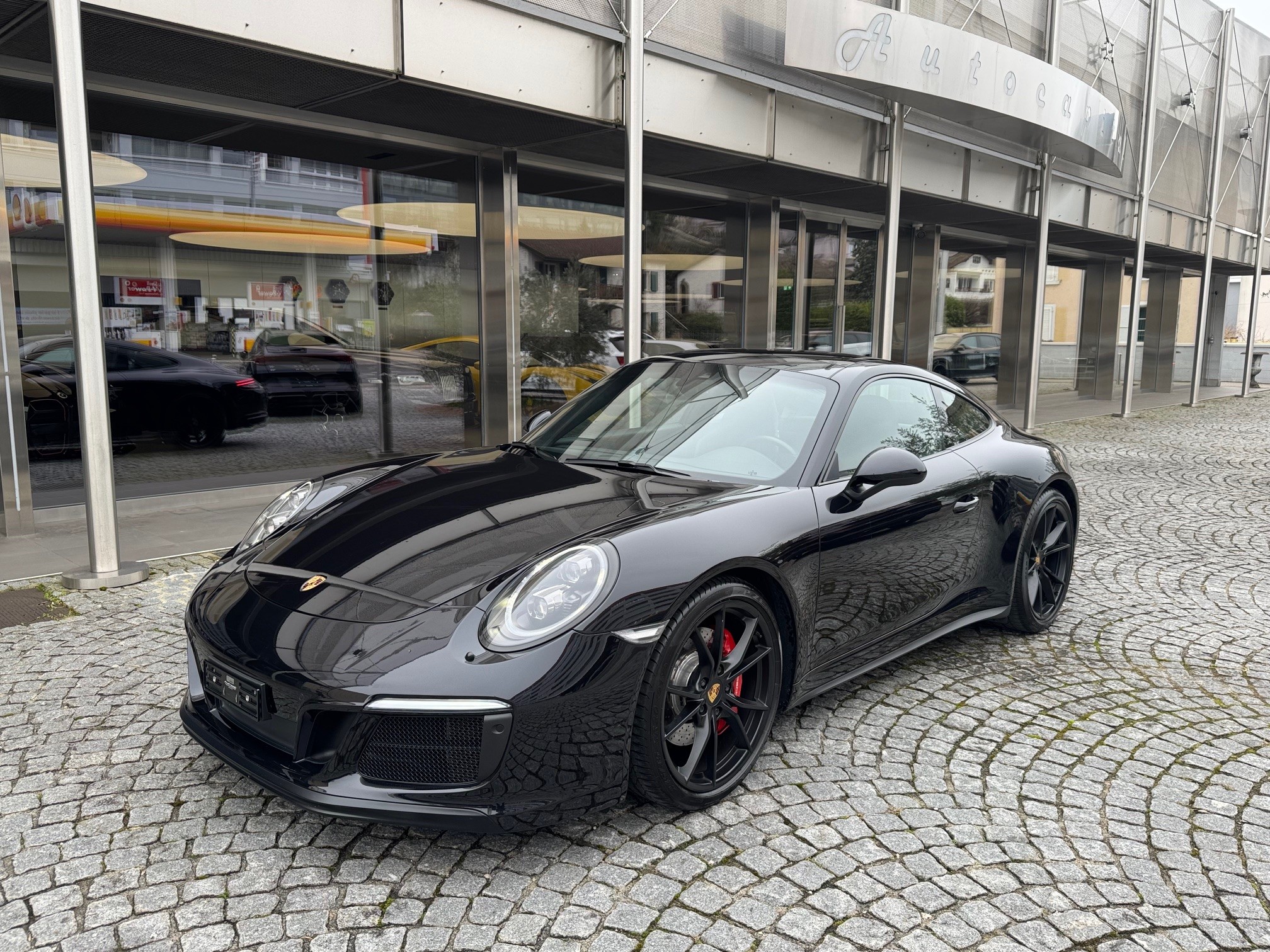 Car photo