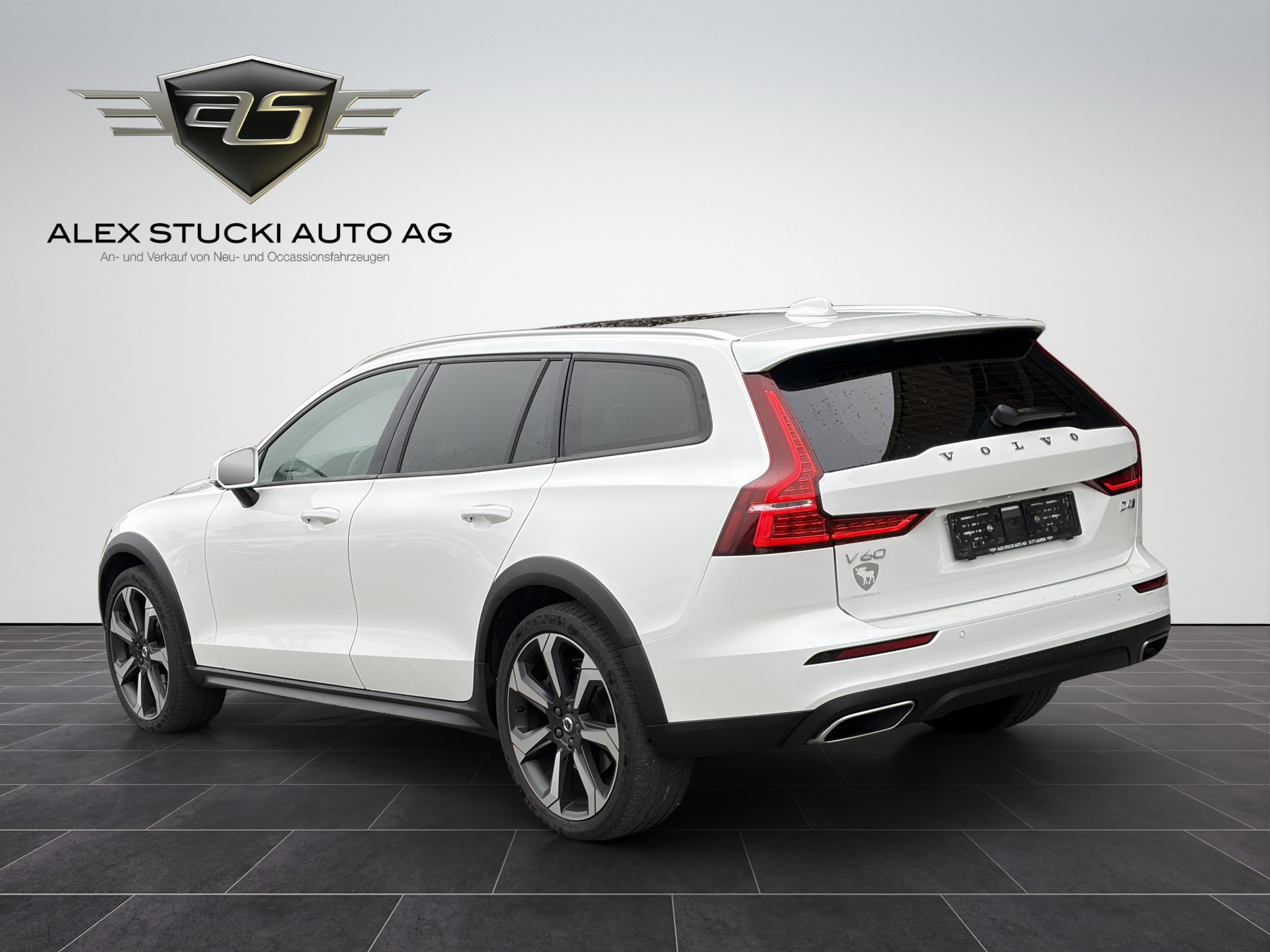 VOLVO V60 Cross Country D4 AWD Geartronic-image-7