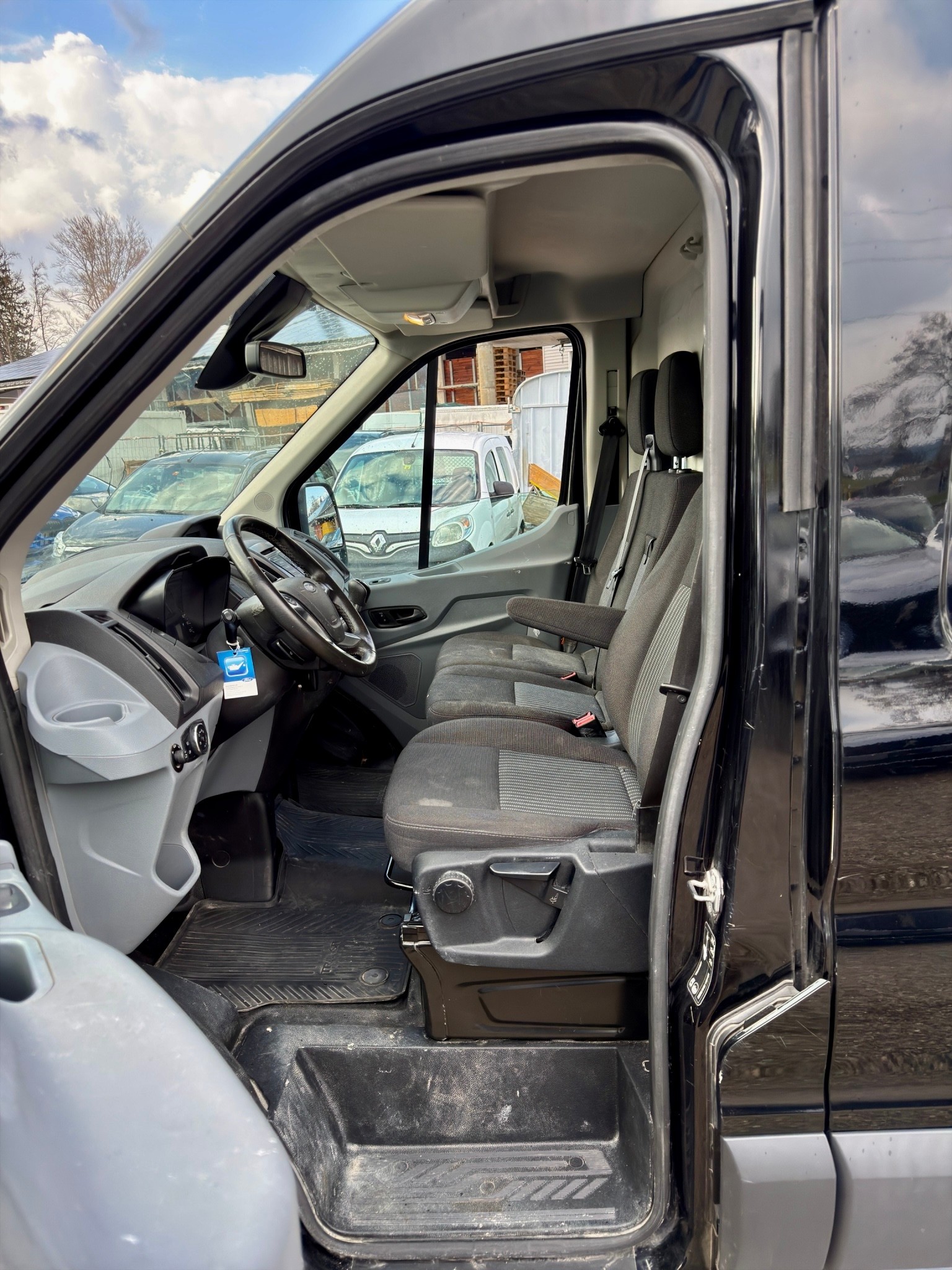 FORD Transit Van 350 L3 Ambiente 2.0 TDCi 170 FWD-image-8