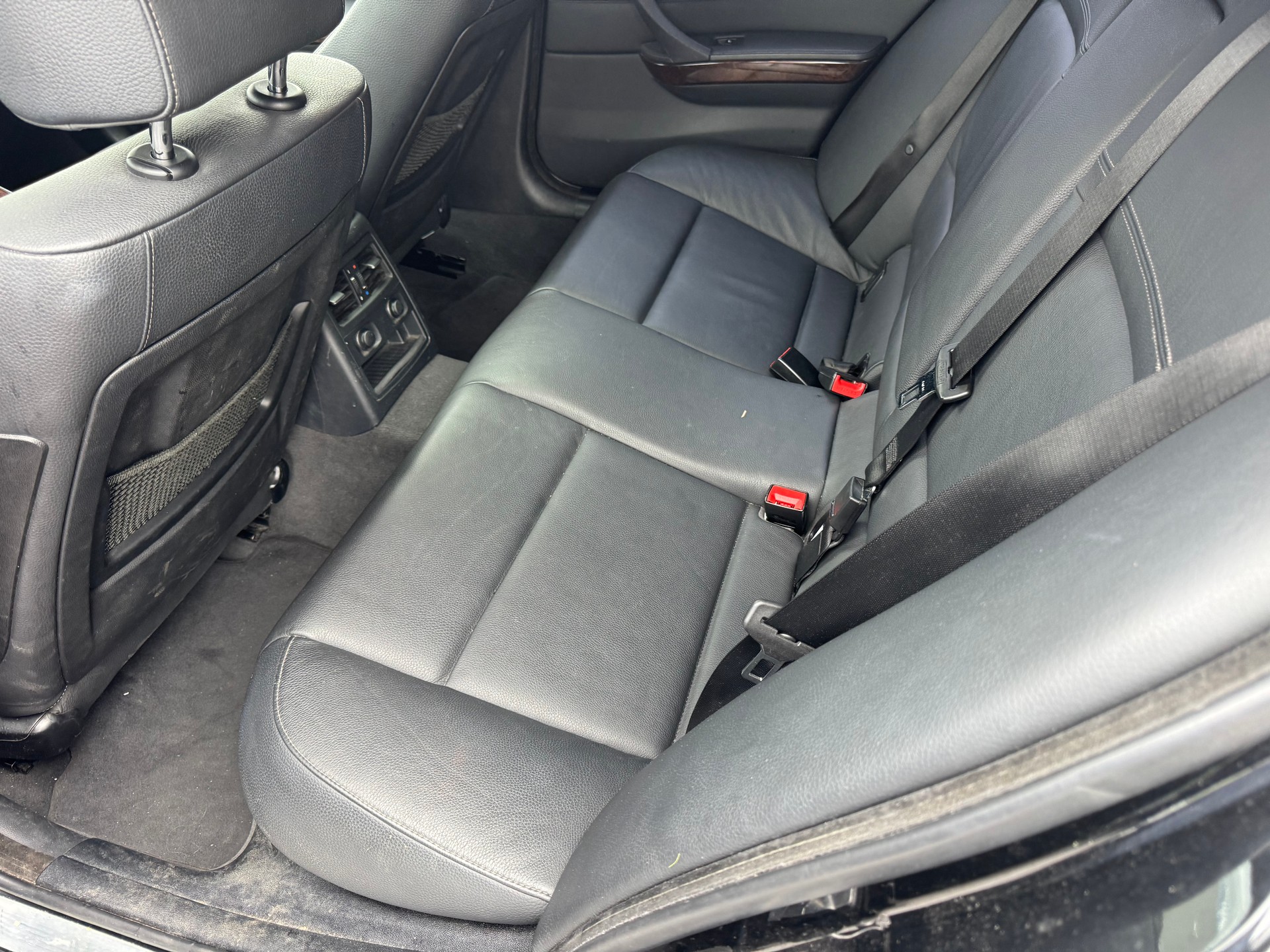 BMW 335i x-Drive Steptronic M-Packet-image-10